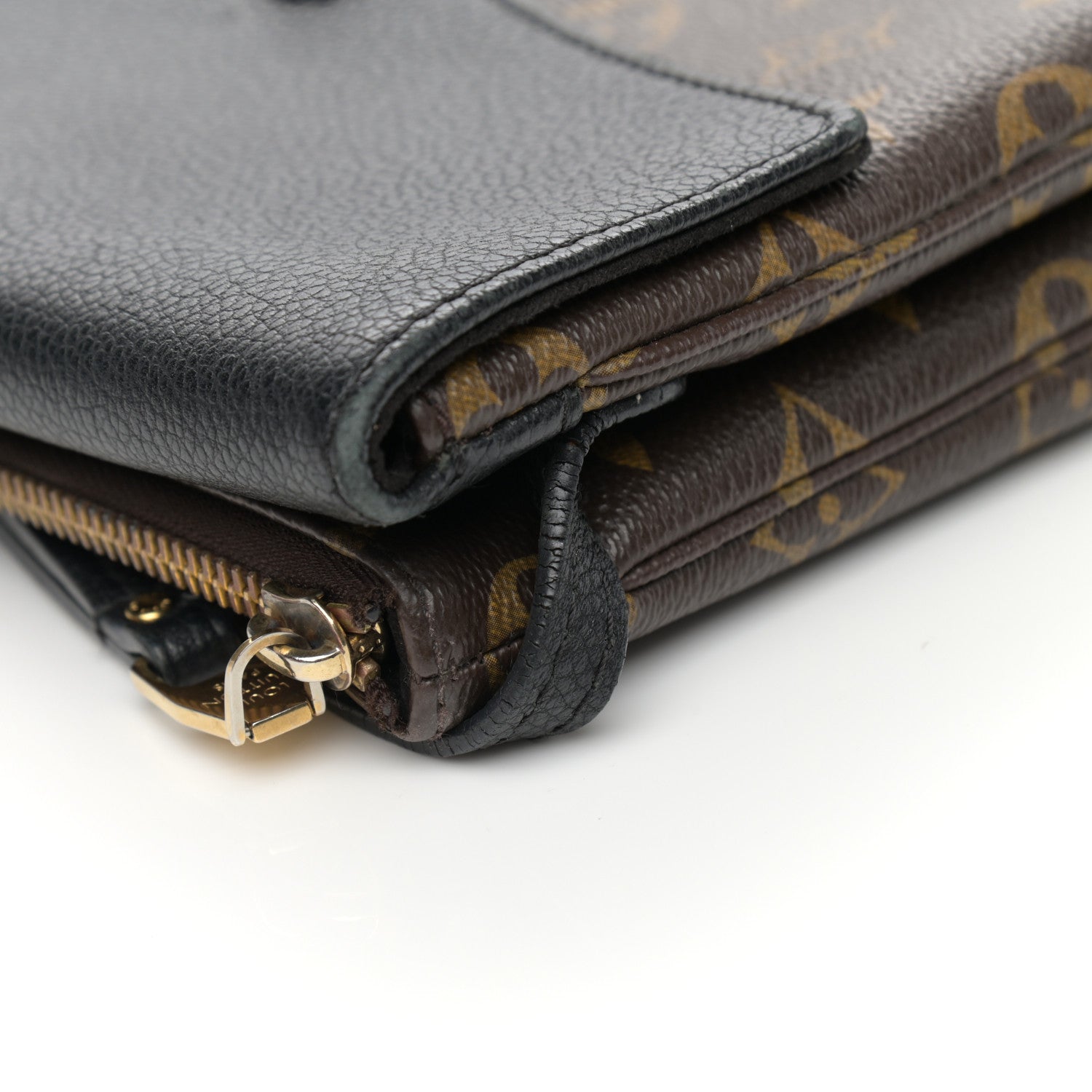 Louis Vuitton Monogram Twice Pochette Black 16 of 17