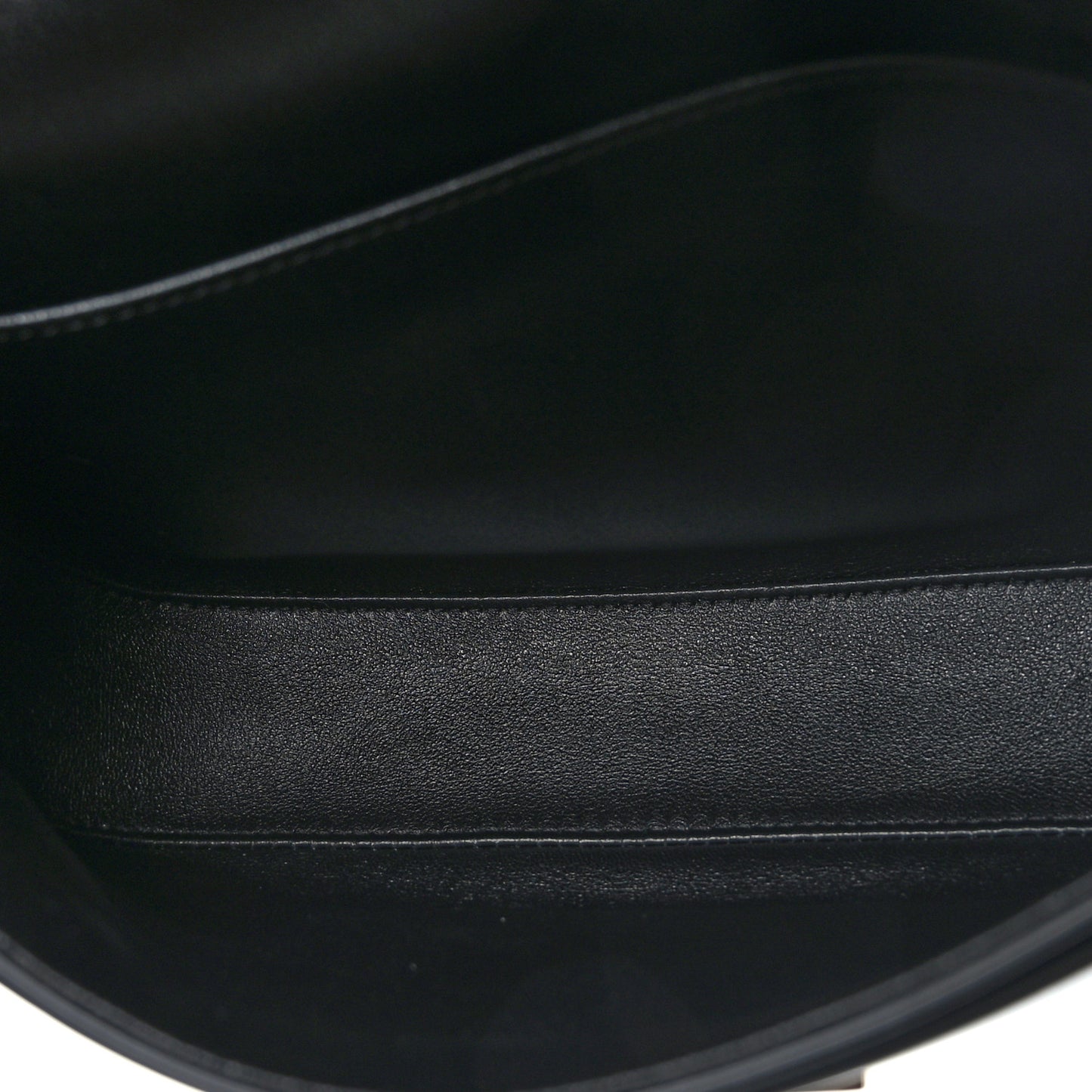 Smooth Calfskin Medium Sulky Black