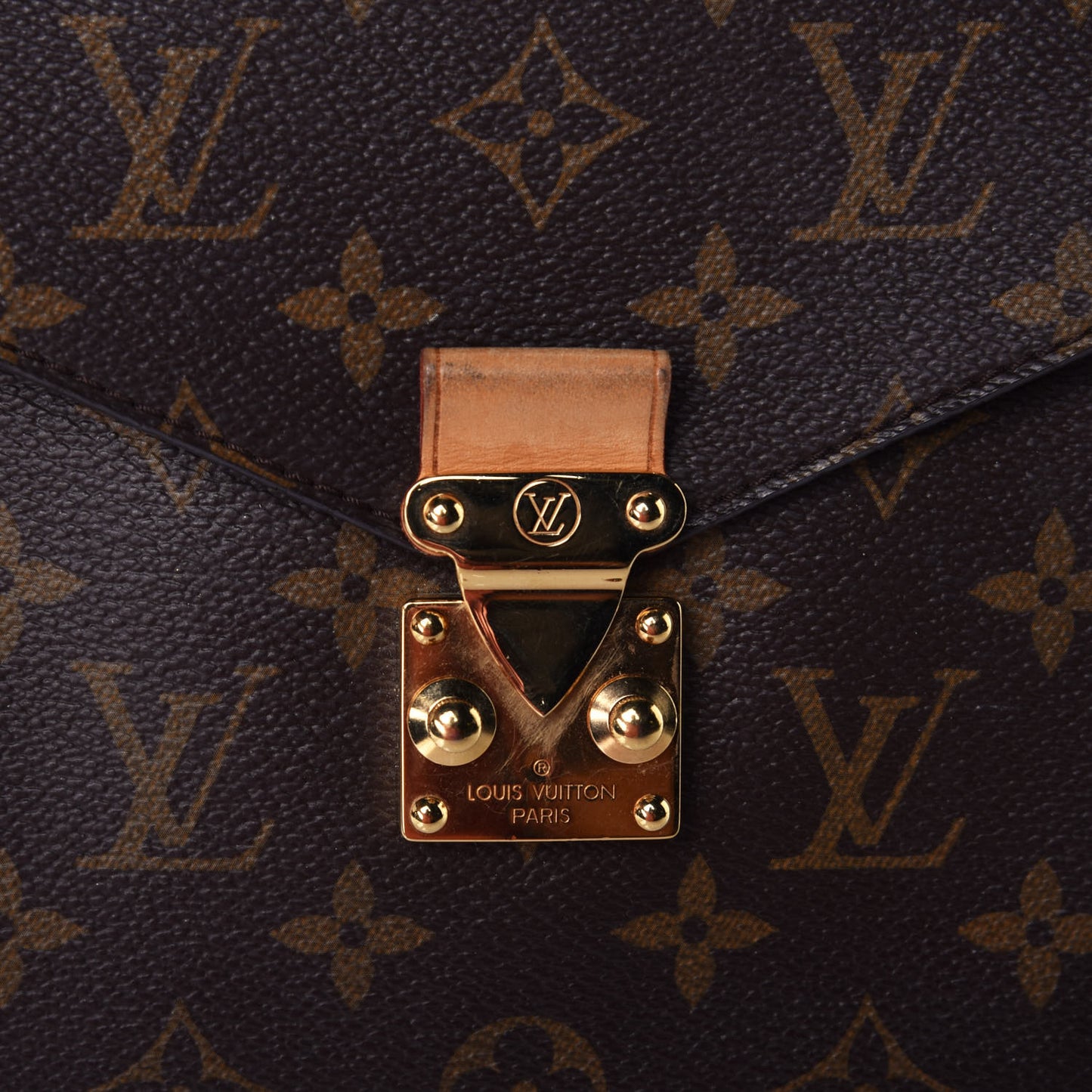 Monogram Metis