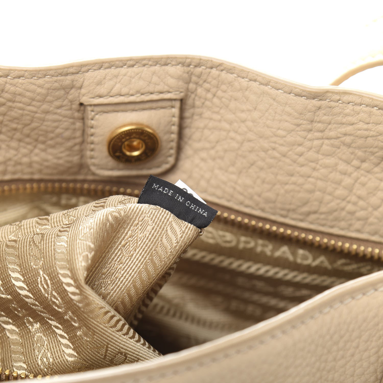 Prada Vitello Daino Tote Sabbia 6 of 9