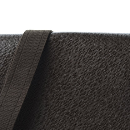 Louis Vuitton Taiga Andrei Messenger Bag Grizzli 11 of 11