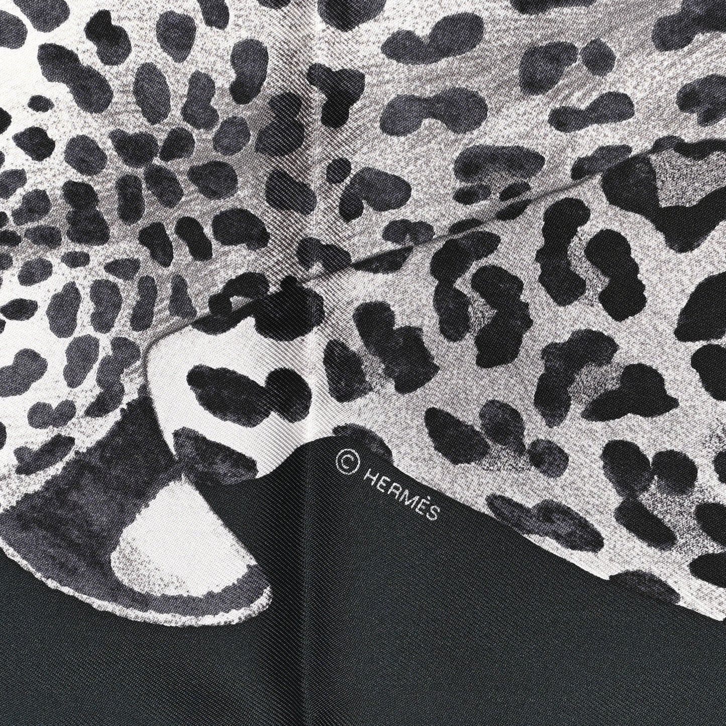 Silk Twill Lazy Leopardesses Scarf 90 Vert Black Gris