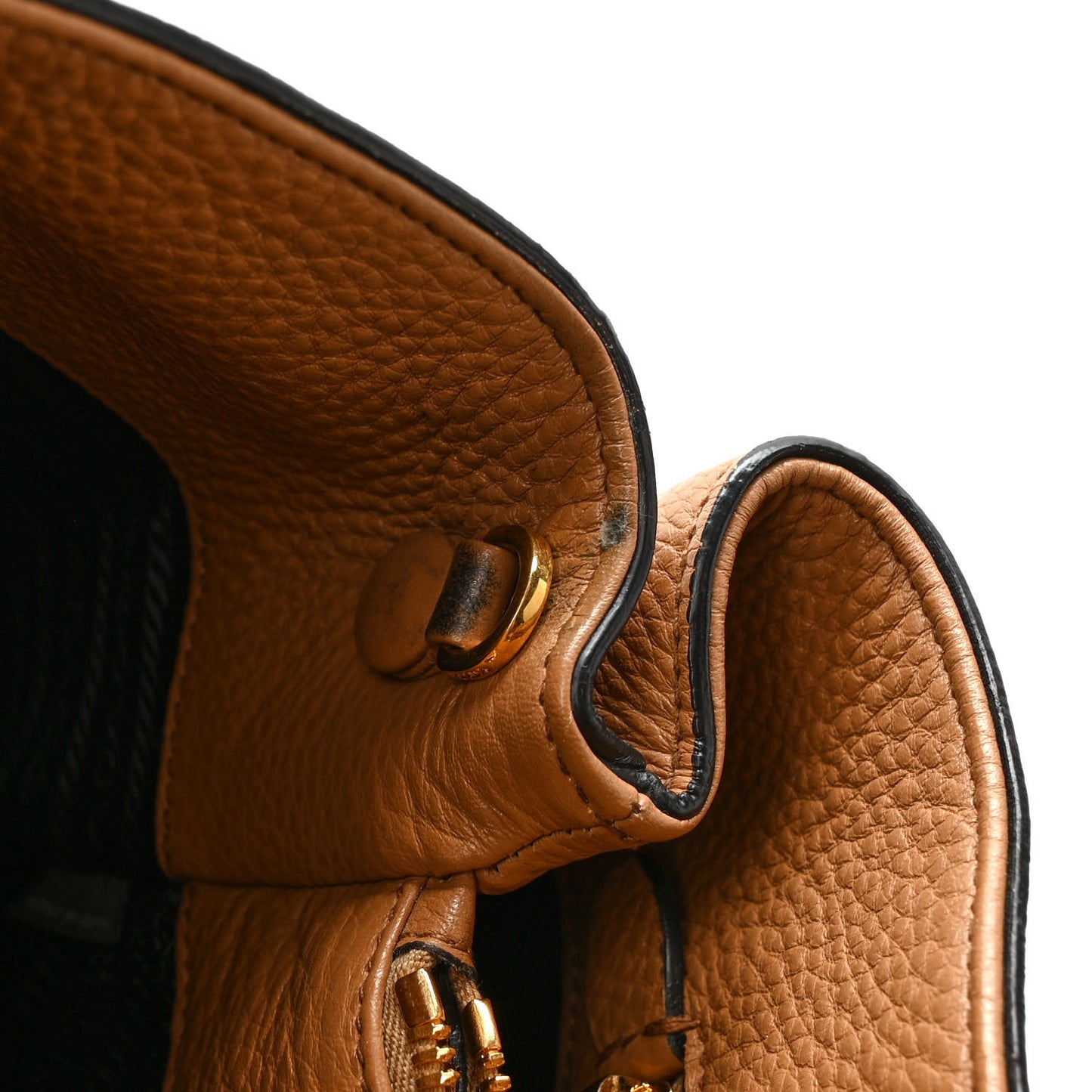 Vitello Phenix Shoulder Bag Caramel