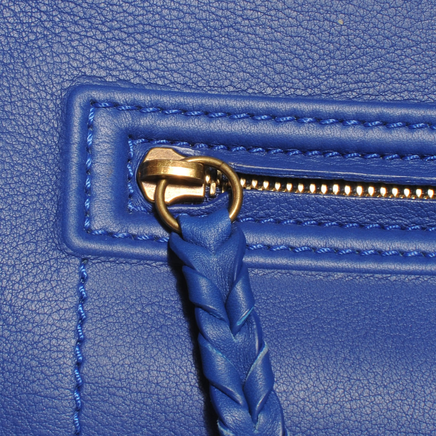 Smooth Calfskin Medium Phantom Luggage Cobalt