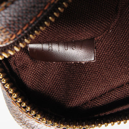Louis Vuitton Damier Ebene Macao 6 of 7