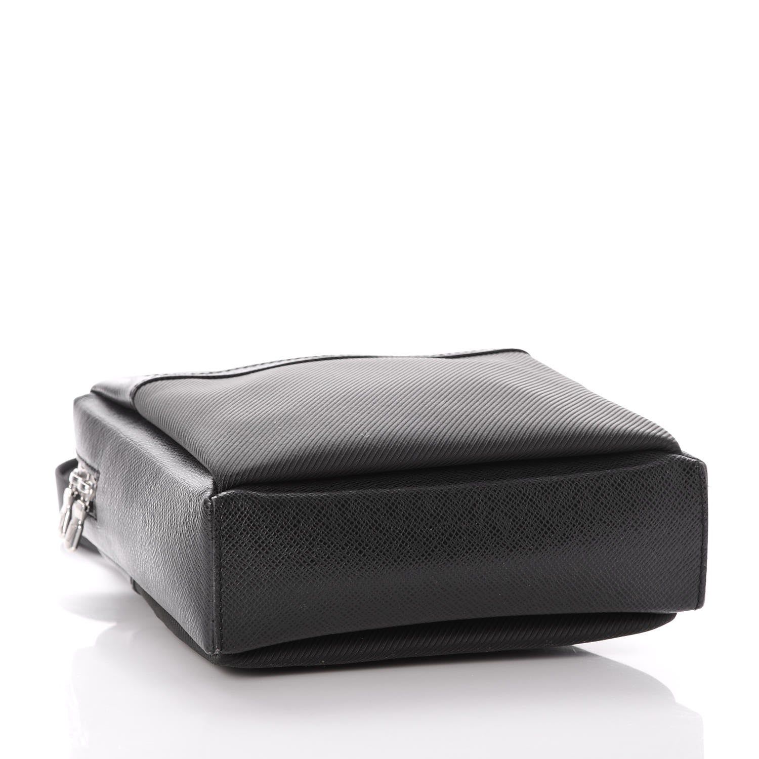 Louis Vuitton Taiga Beloukha Ardoise 4 of 6