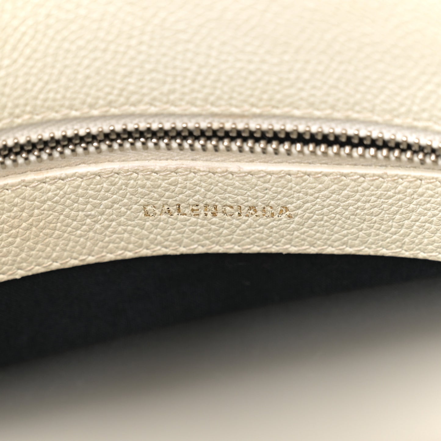 Grained Calfskin Logo S Ville Top Handle Bag White Fluo Pink