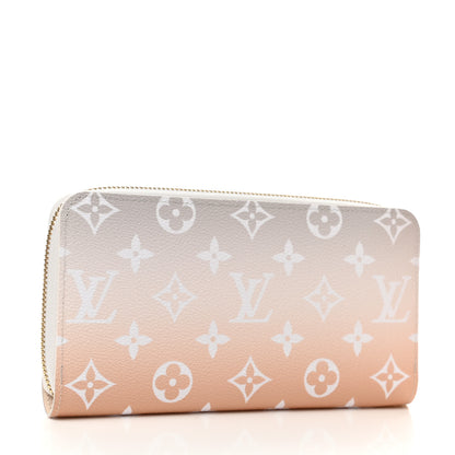 Louis Vuitton Monogram Giant By The Pool Zippy Wallet Brume 3 of 7