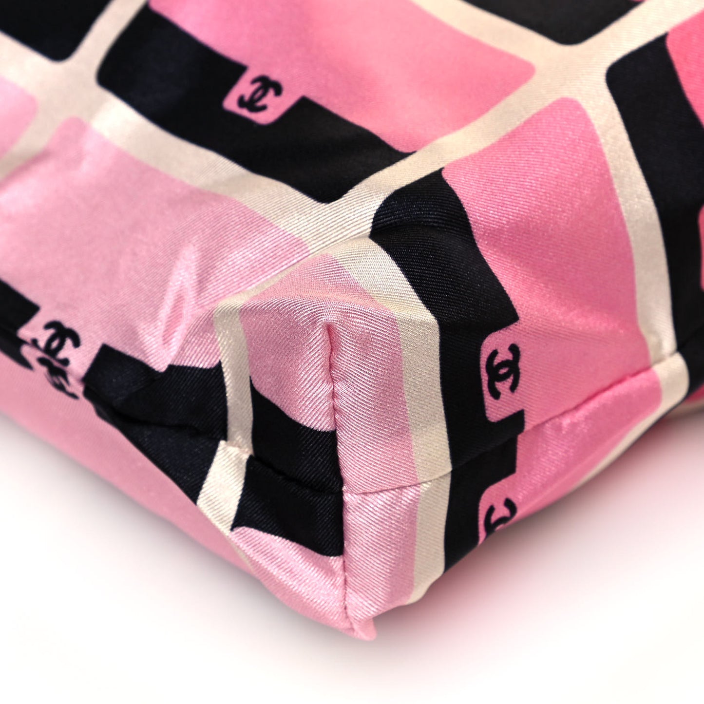 Caviar Fabric Quilted Foldable Tote With Chain Pink Multicolor