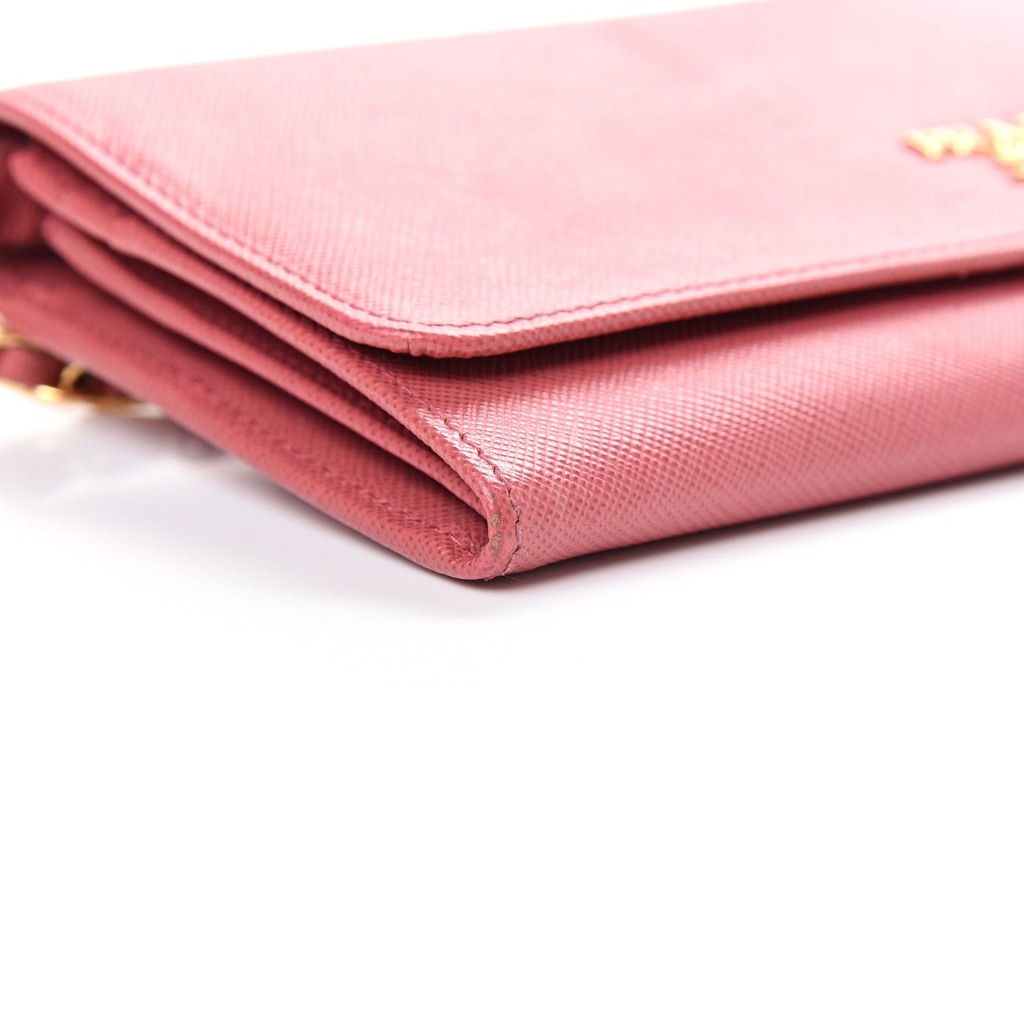Saffiano Metal Oro Chain Wallet Peonia