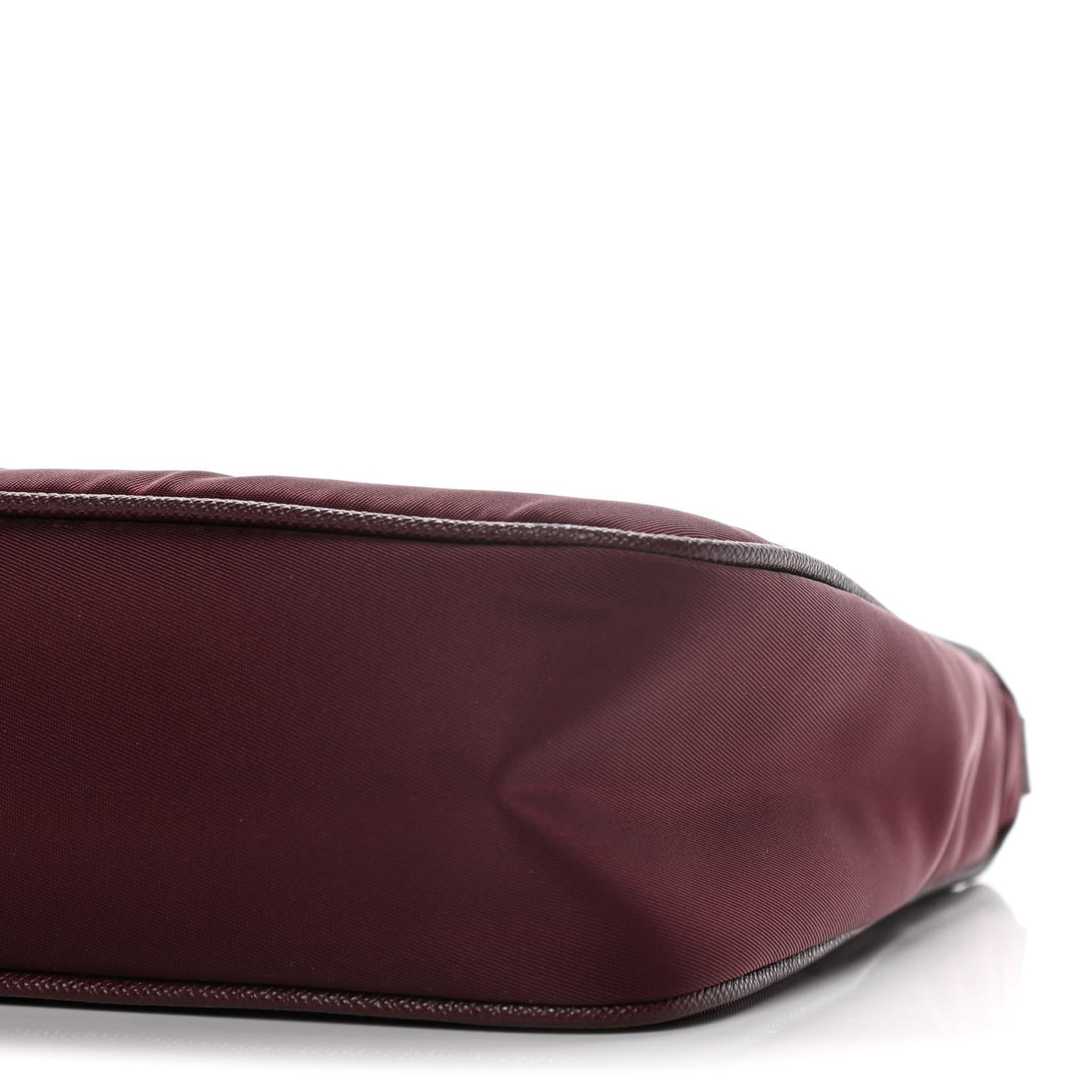 Tessuto Nylon Re-Edition 2005 Shoulder Bag Granato