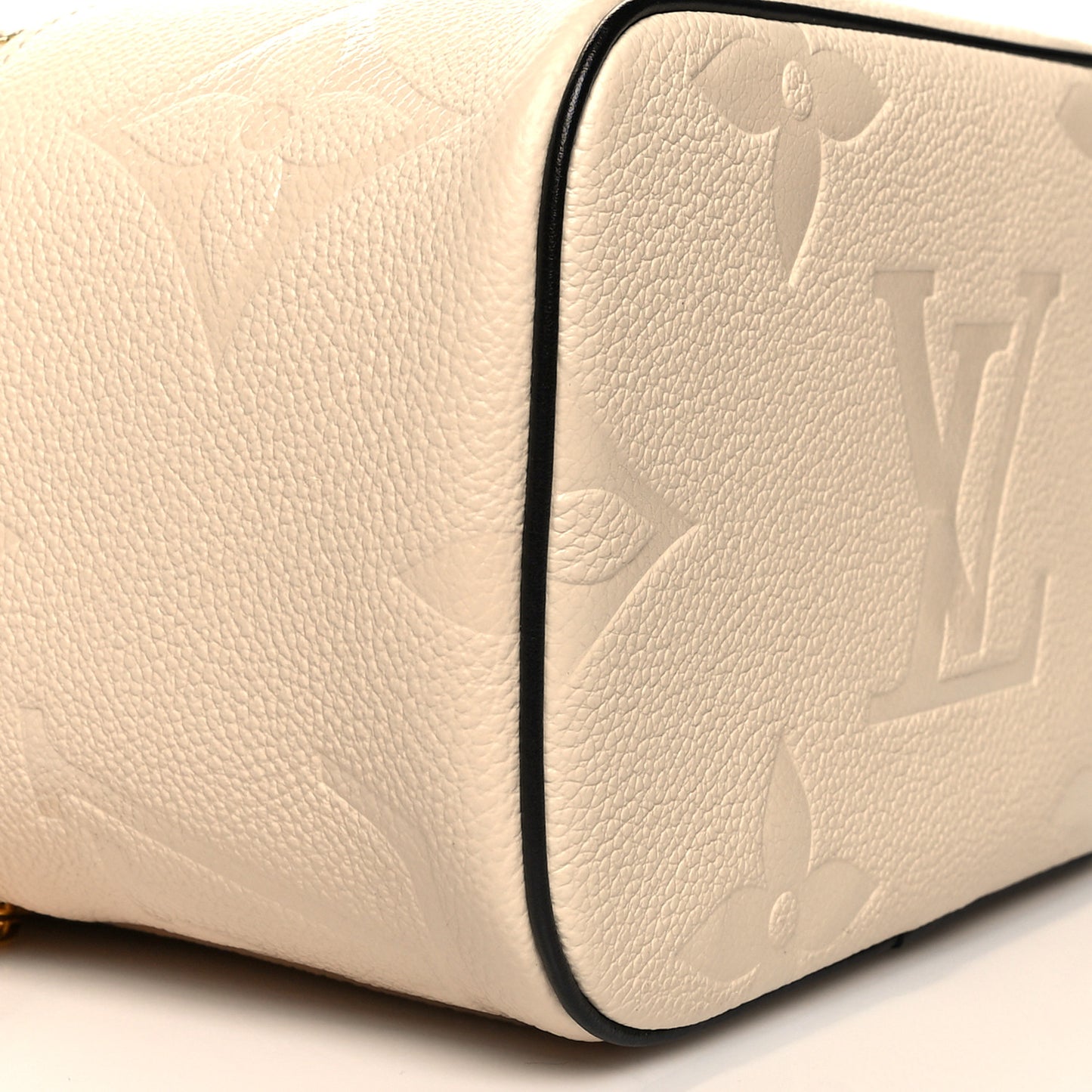 Empreinte Monogram Giant Wild At Heart Nice Mini Creme