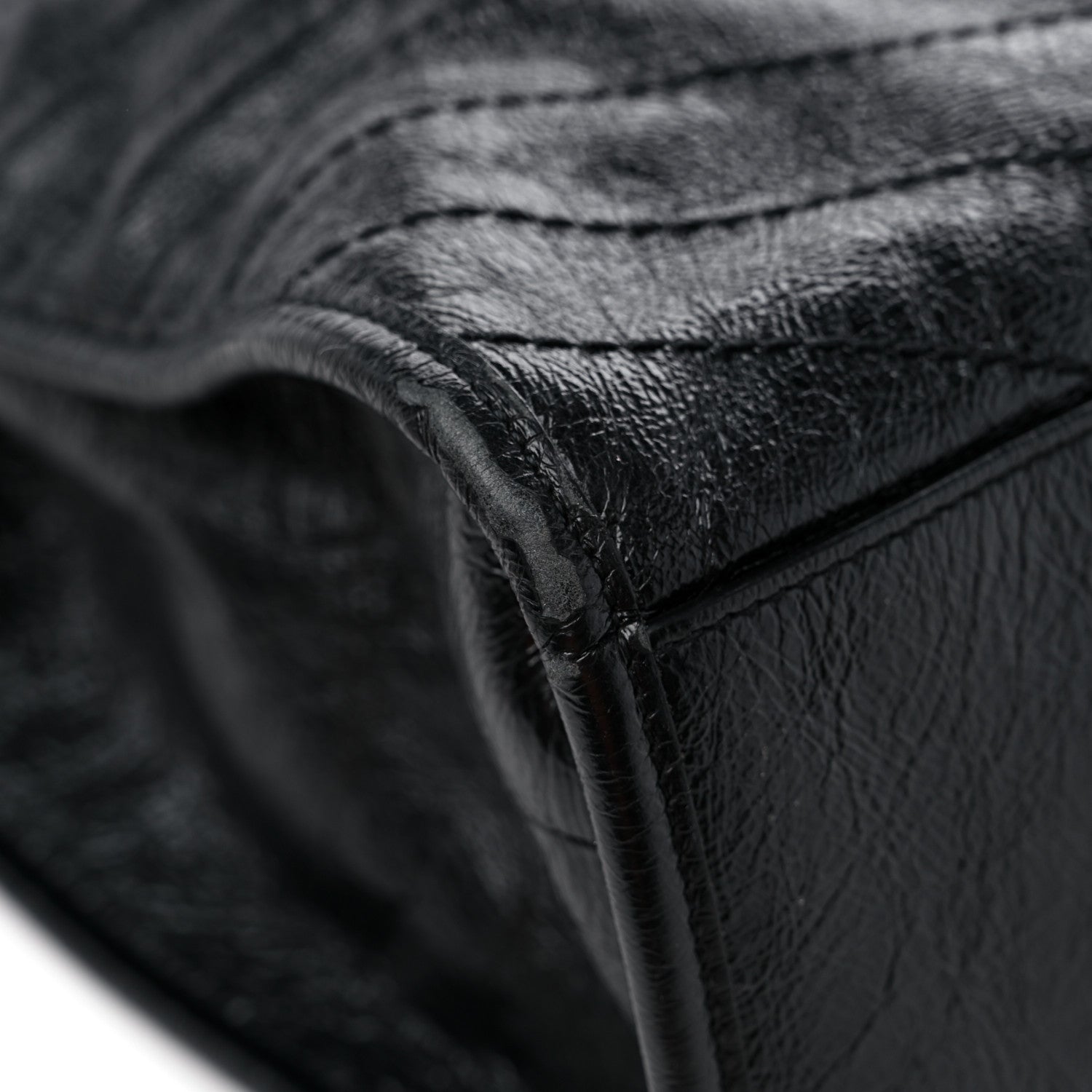 Saint Laurent Crinkled Calfskin Matelasse Monogram Niki Shoulder Bag Black 11 of 14