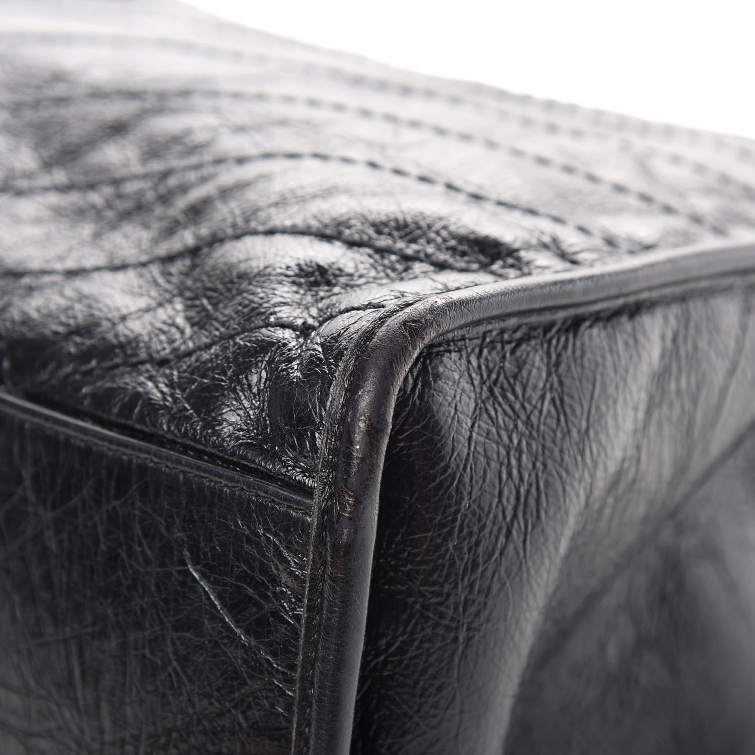 Saint Laurent Crinkled Calfskin Matelasse Monogram Niki Shoulder Bag Black 11 of 18
