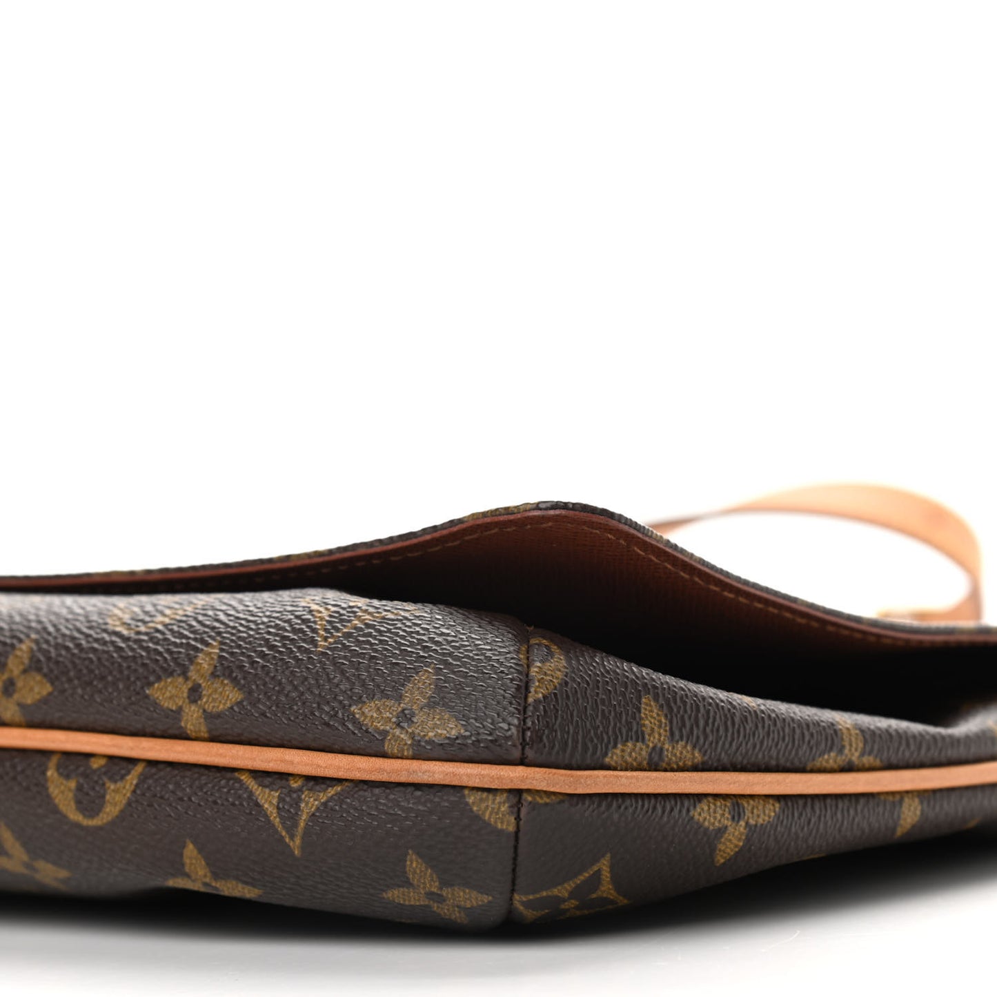 Monogram Musette Tango