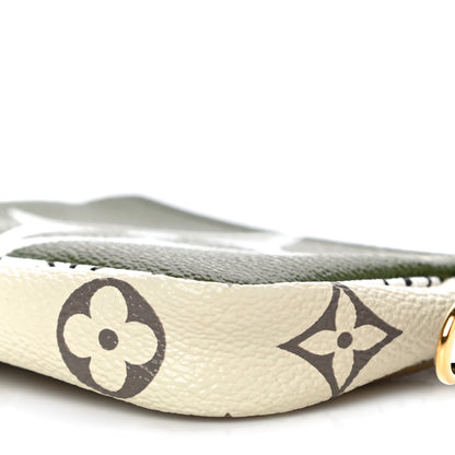 Louis Vuitton Monogram Giant Micro Pochette Accessories Kaki White 9 of 9