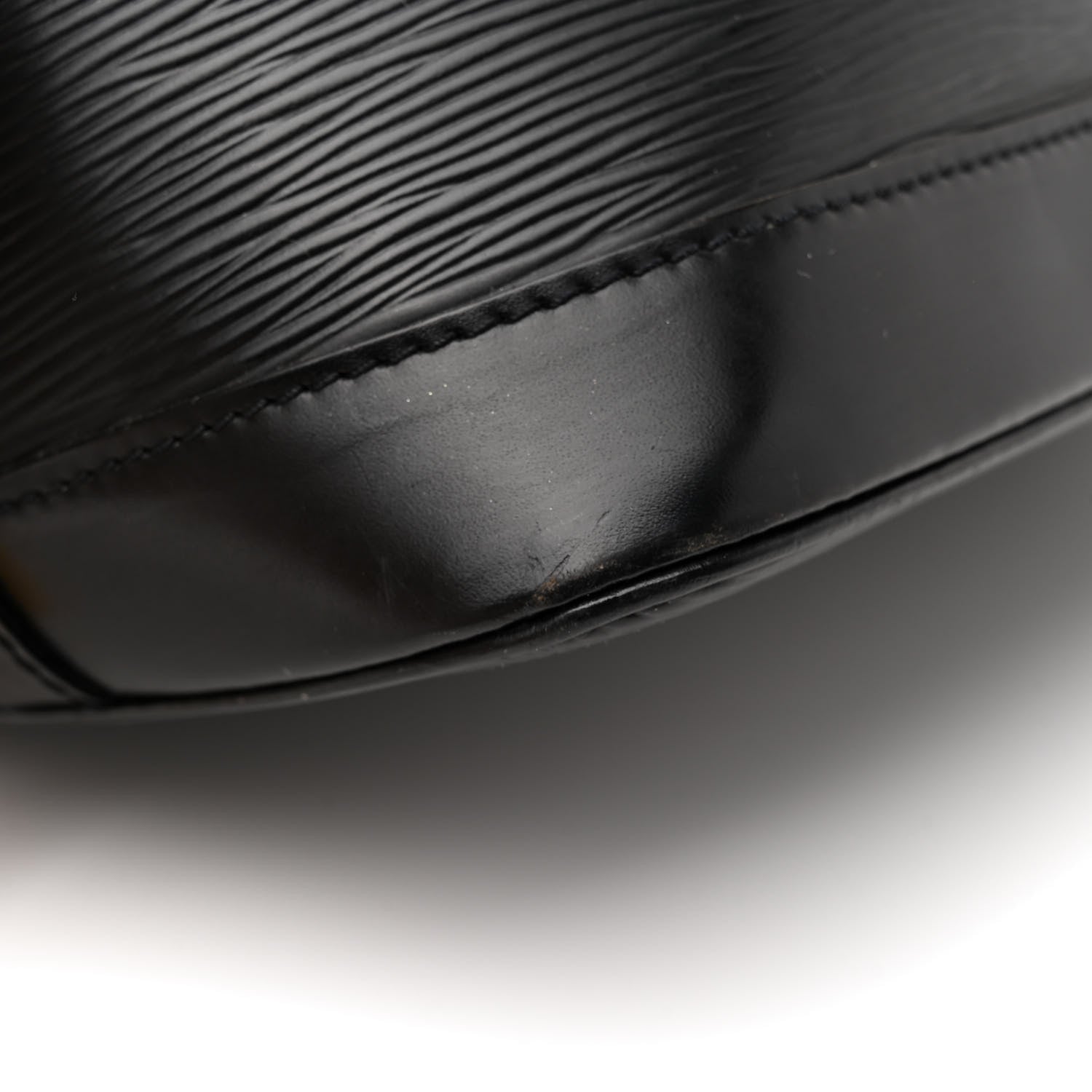 Louis Vuitton Epi Alma PM Black 12 of 13