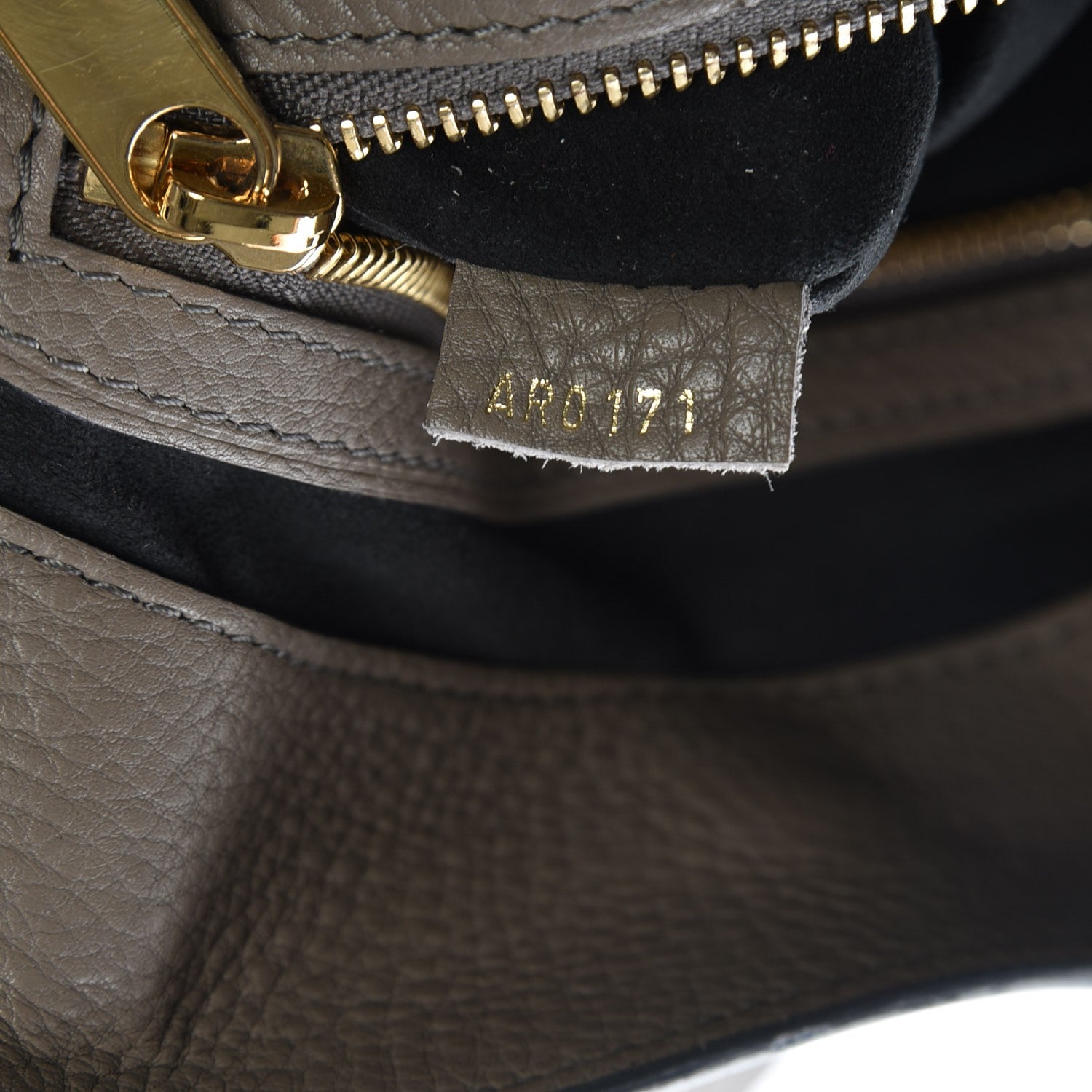 Louis Vuitton Mahina Cirrus PM Taupe 7 of 7