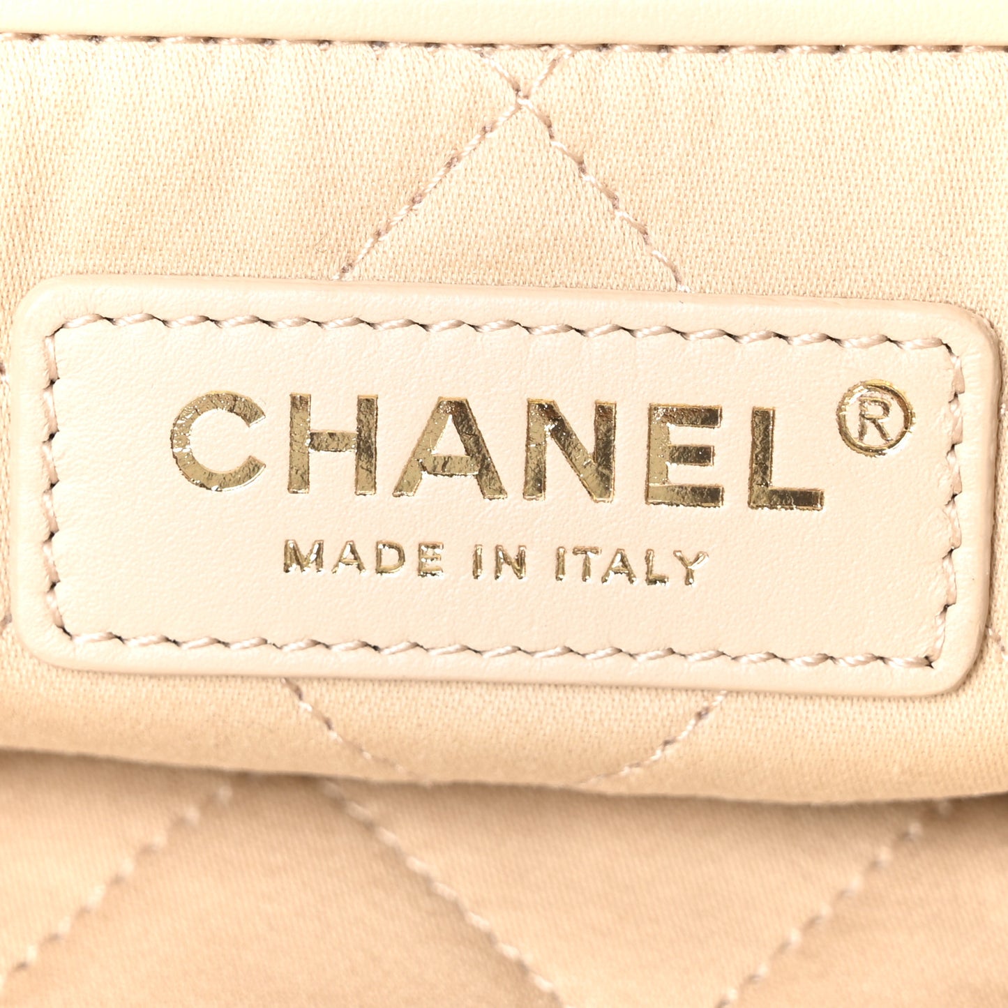 Shiny Calfskin Quilted Small Chanel 22 White