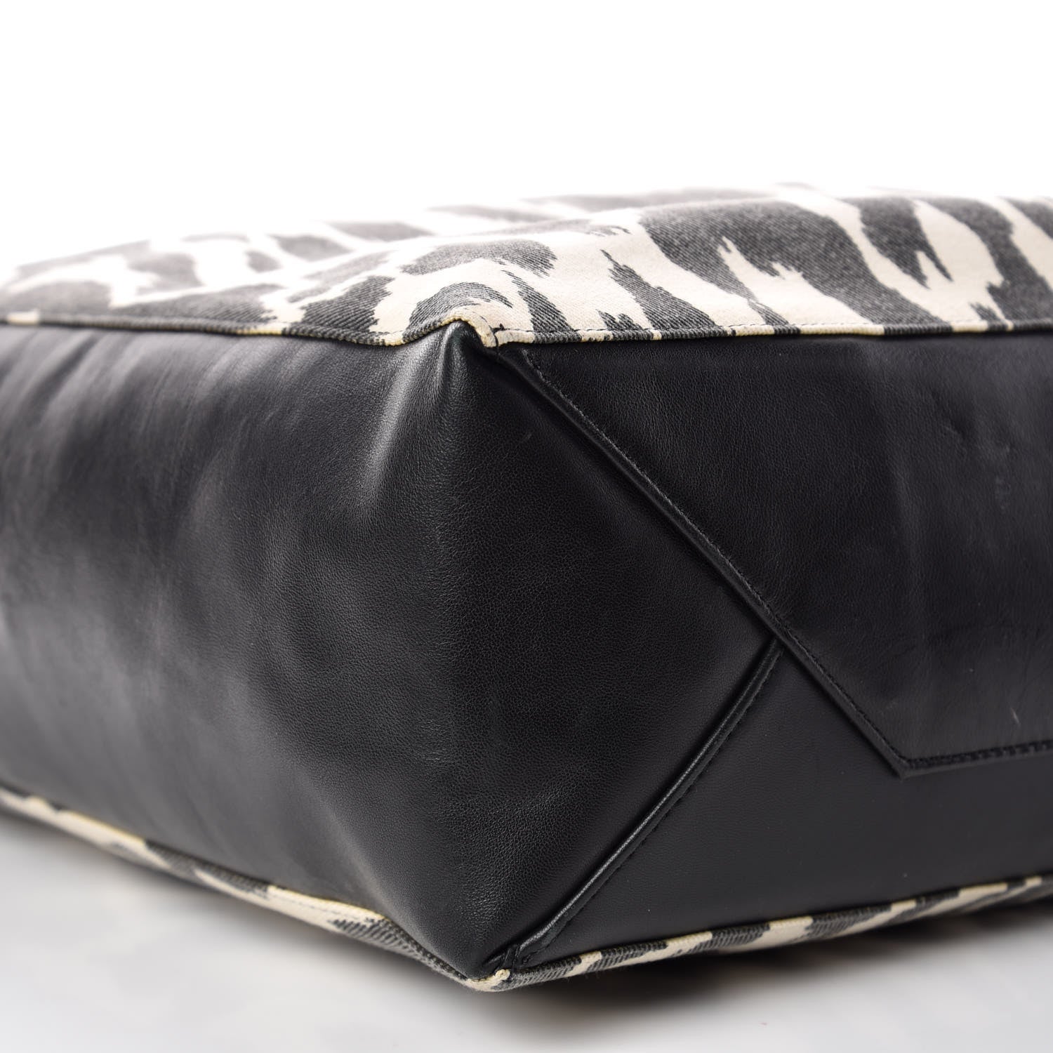 Celine Canvas Lambskin Leopard Print Vertical Cabas Black 5 of 14