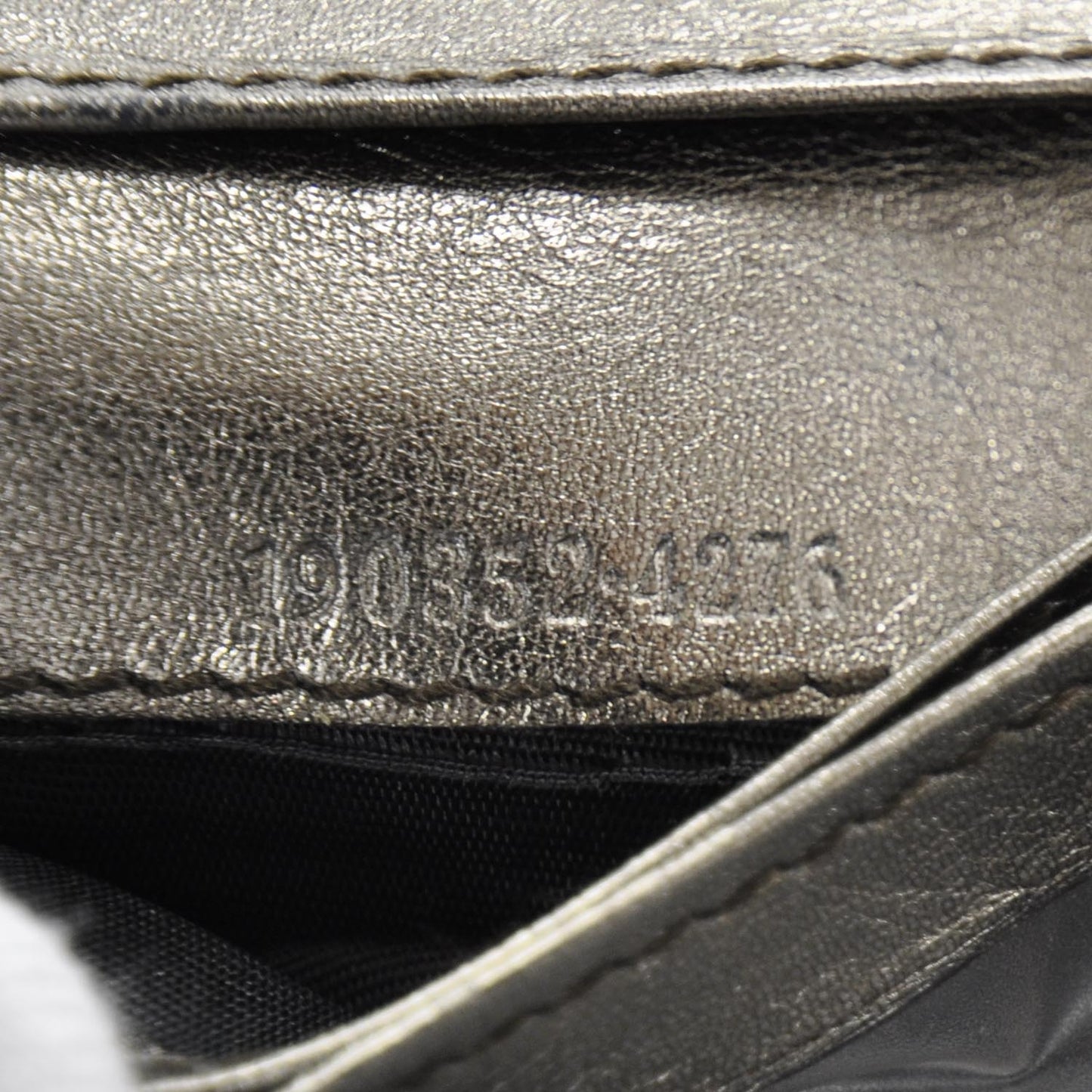 Leather Compact Hysteria Wallet Metallic