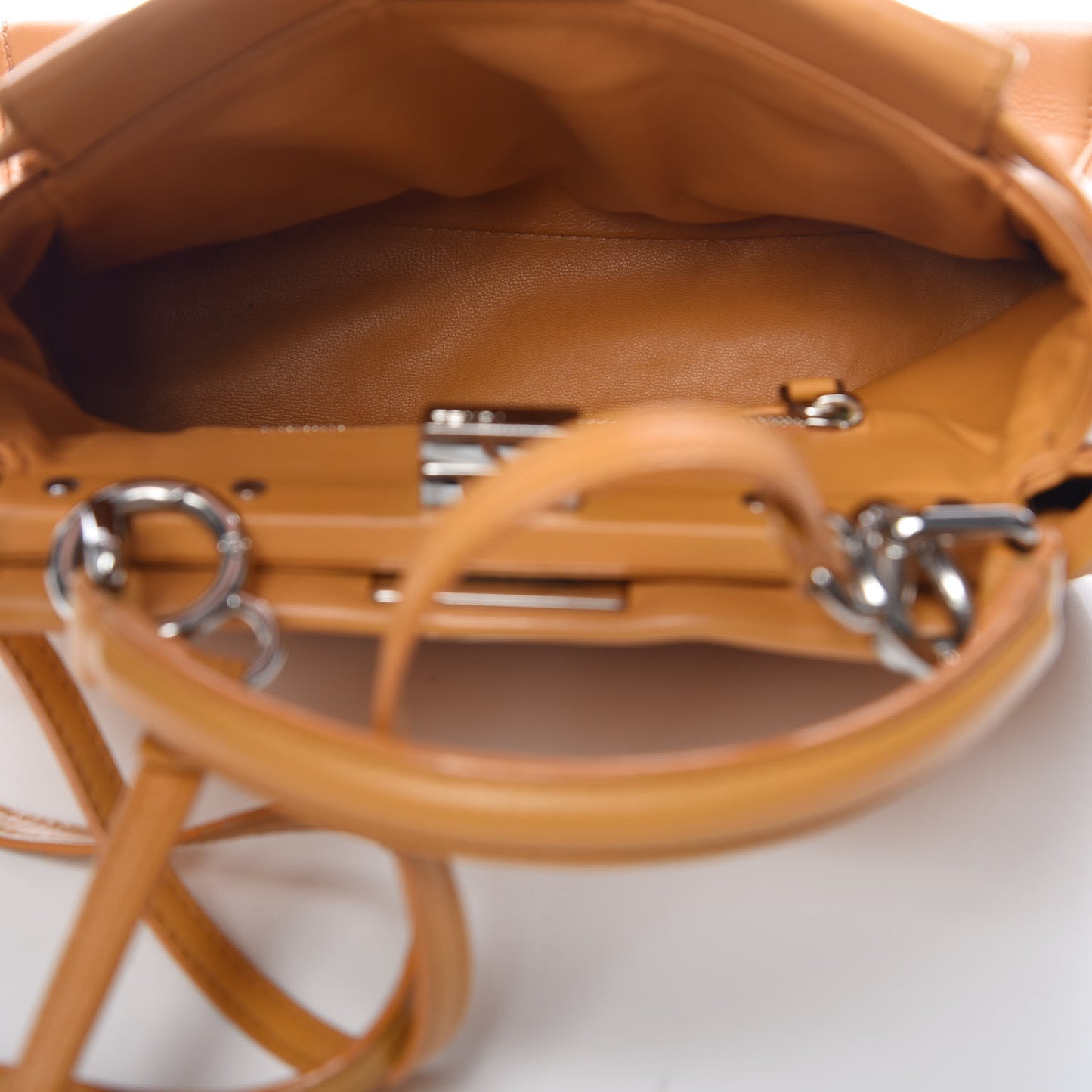 Nappa Mini Peekaboo Iconic Satchel Giallo Syrup