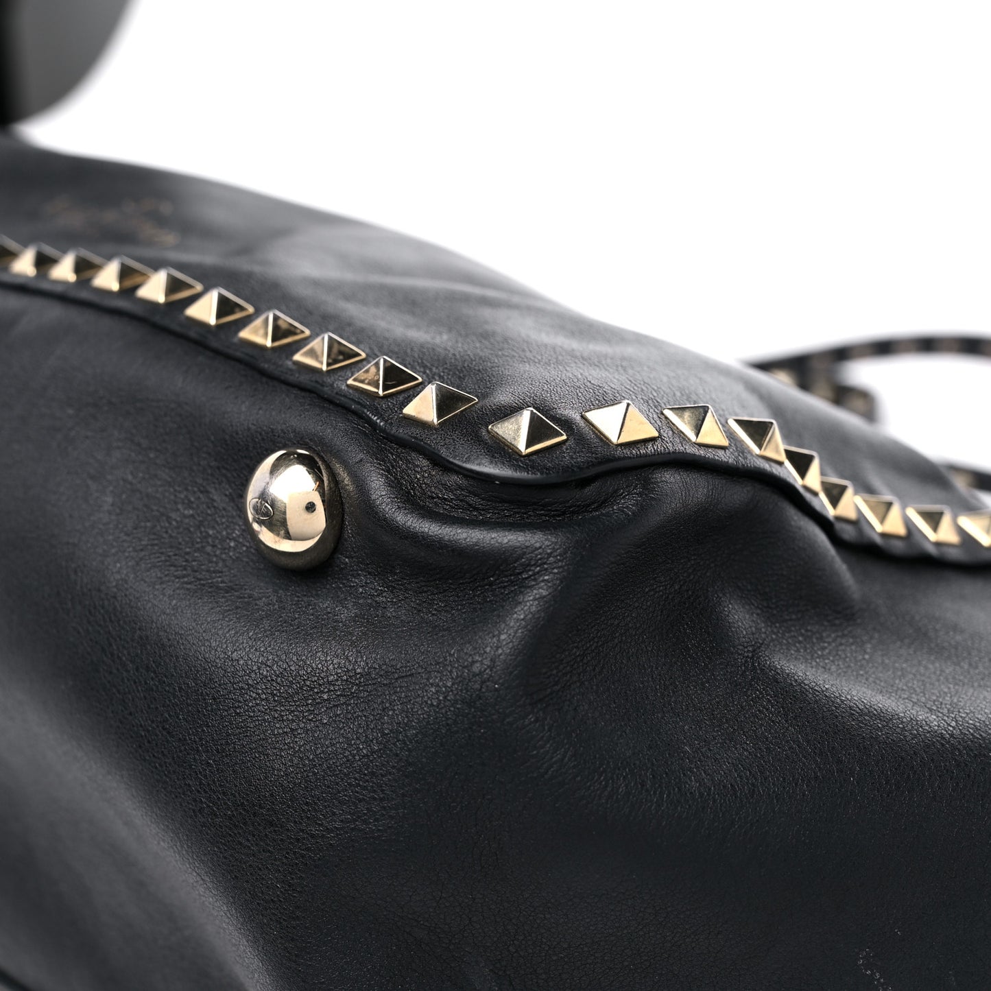 Vitello Medium Rockstud Tote Black