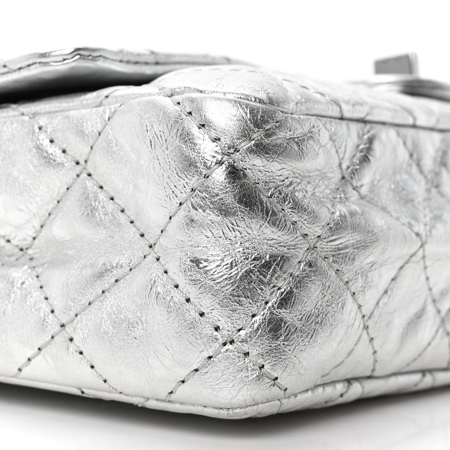 Chanel Metallic Aged Calfskin Quilted 2.55 Reissue 226 Flap Silver 17 of 19