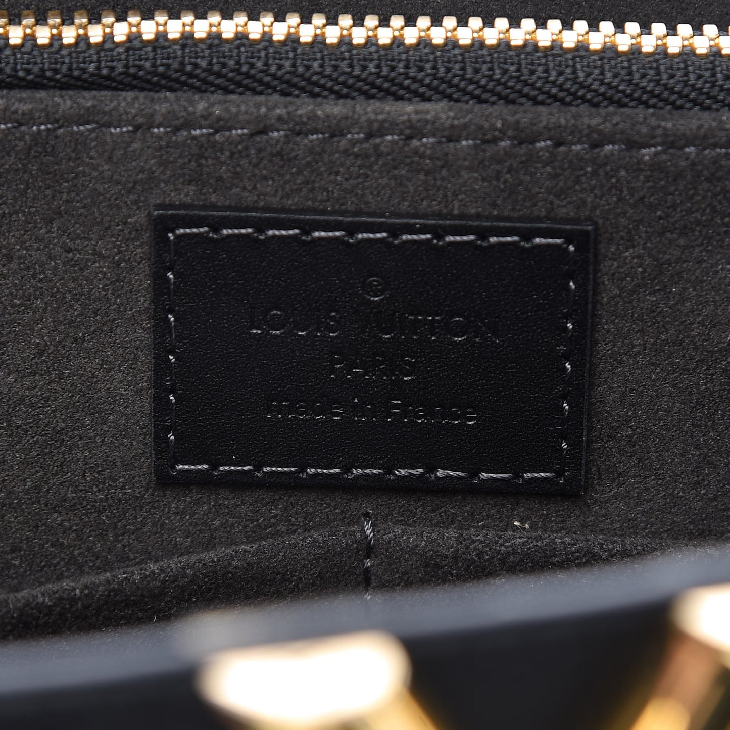 Monogram Cuir Plume Very Tote MM Black