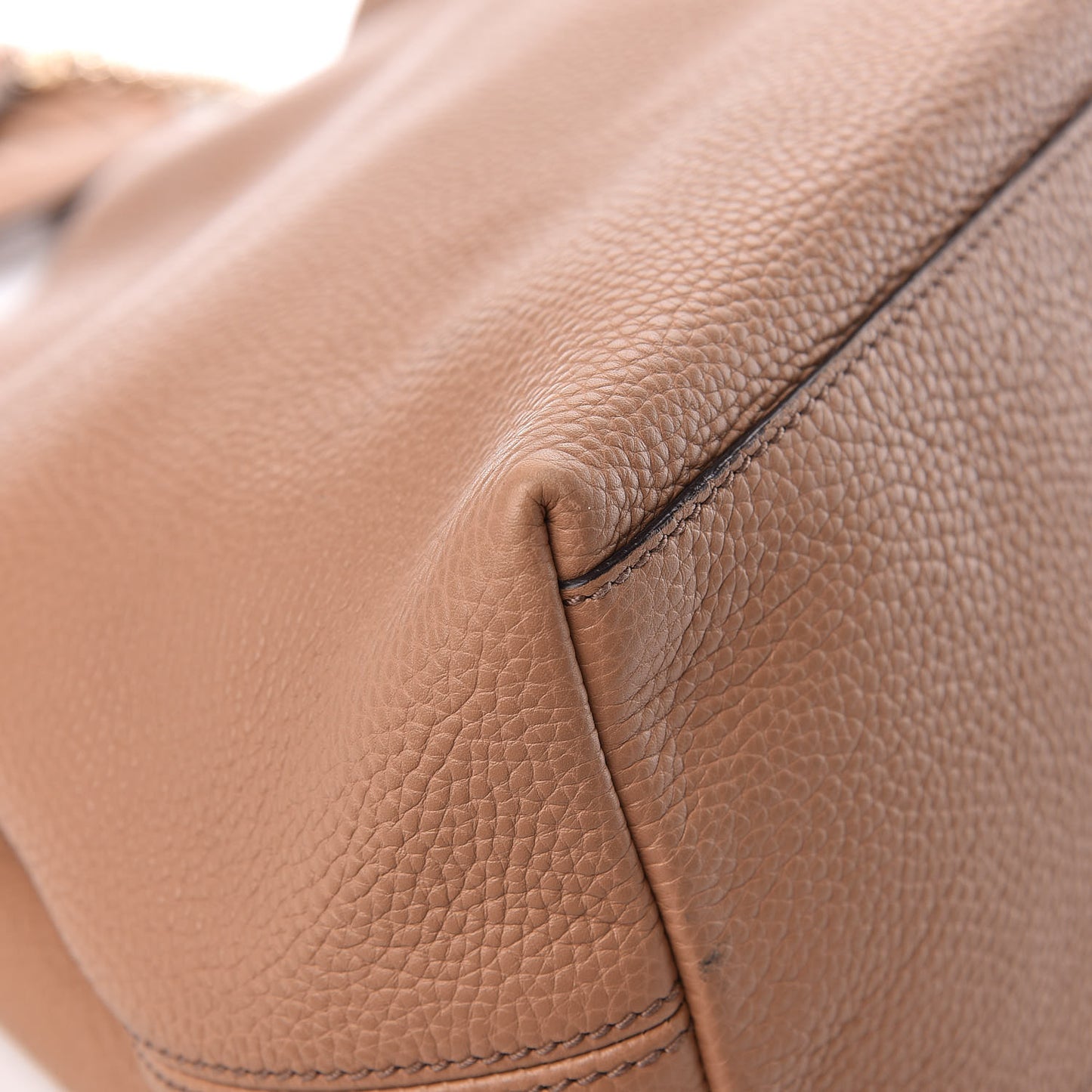 Pebbled Calfskin Medium Soho Chain Shoulder Bag Camelia