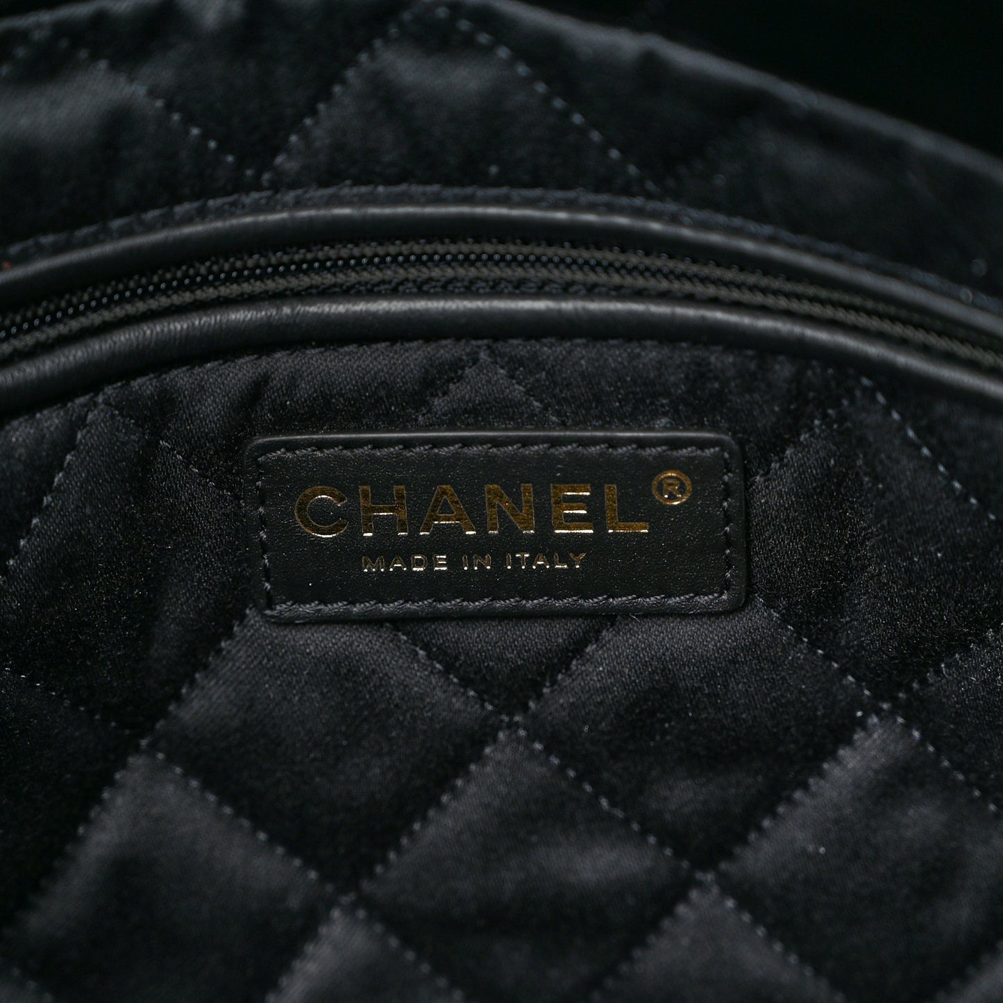 Shiny Calfskin Quilted Small Chanel 22 Black