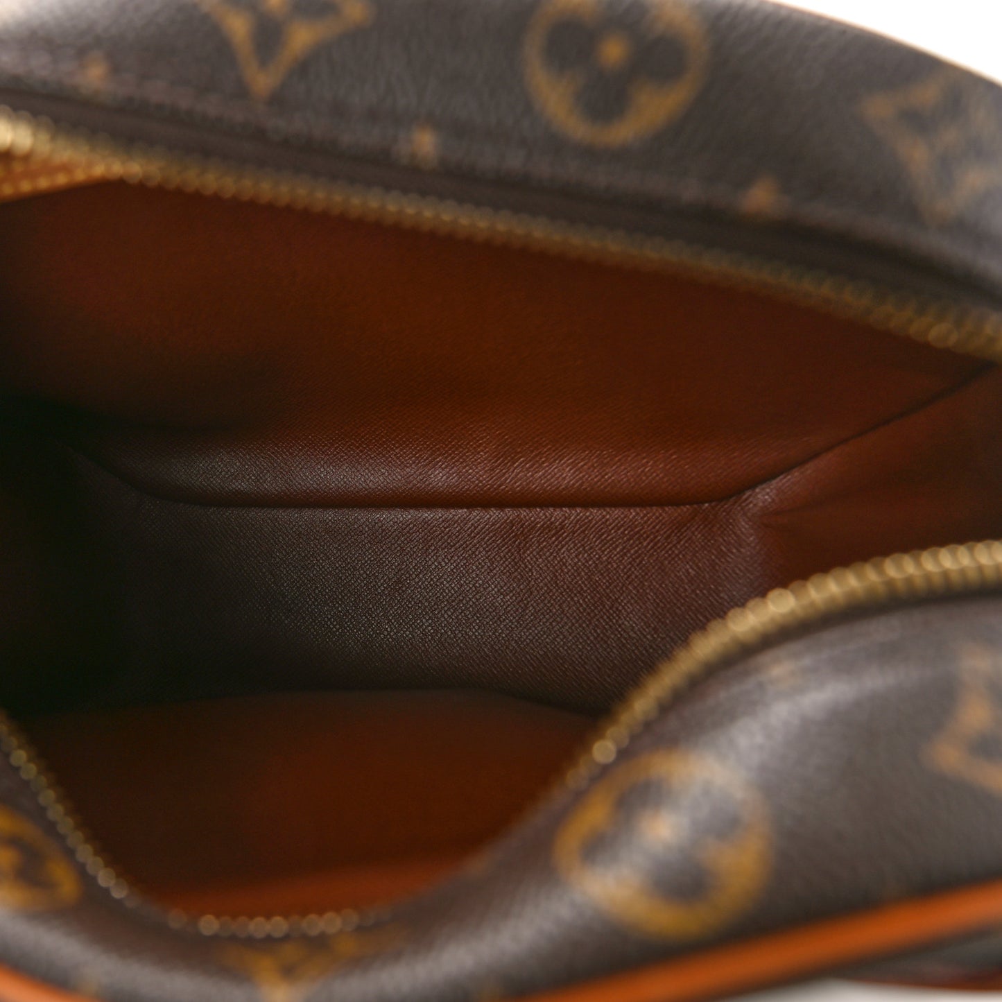 Monogram Blois