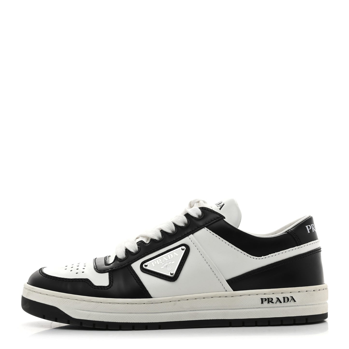 Vitello Sport Spazzolato Rois Triangle Logo Womens Downtown Low Top 30mm Sneakers 38 White Black