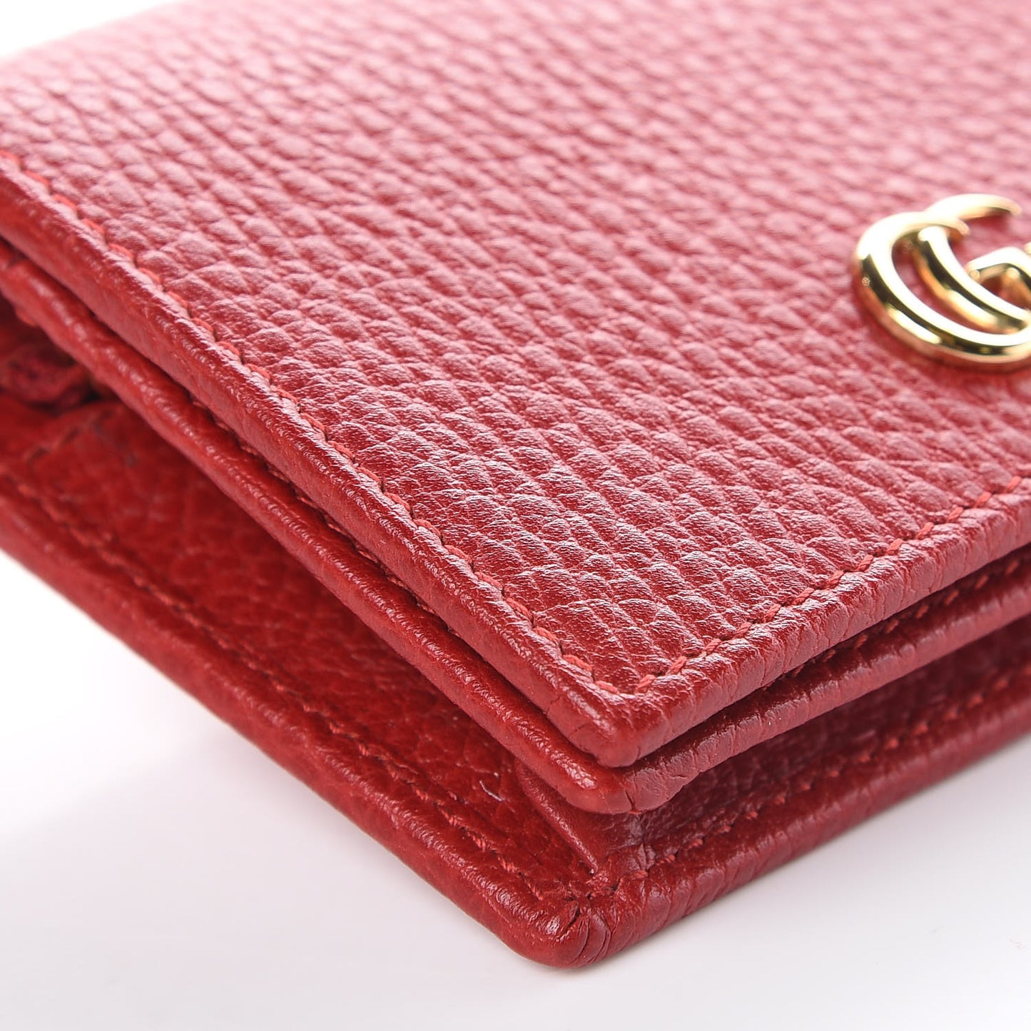 Pebbled Calfskin GG Marmont Card Case Hibiscus Red