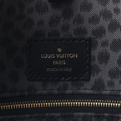 Louis Vuitton Monogram Giant Wild At Heart Onthego GM Arizona 6 of 8