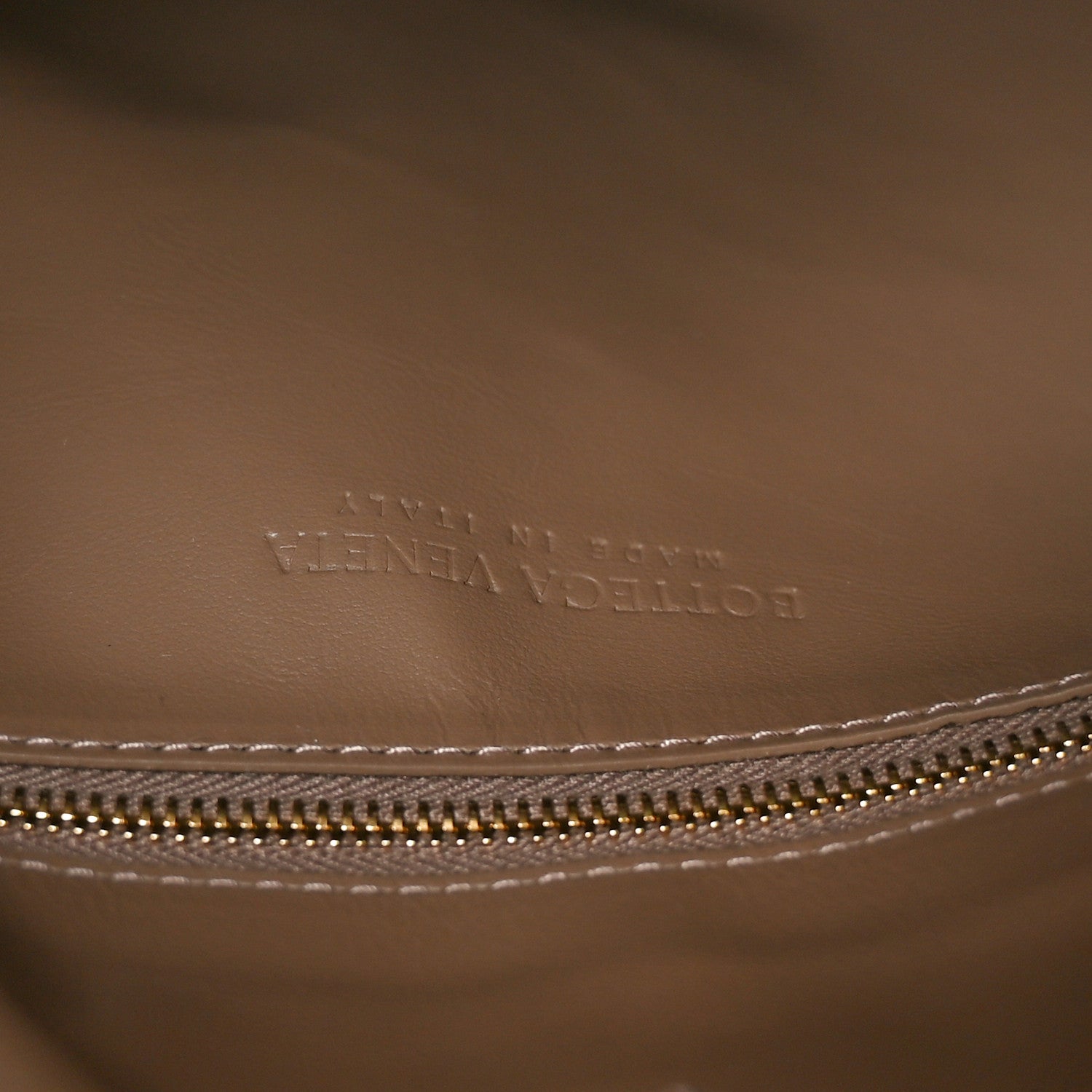 Bottega Veneta Calfskin Intrecciato Small Hop Pinecone 5 of 11
