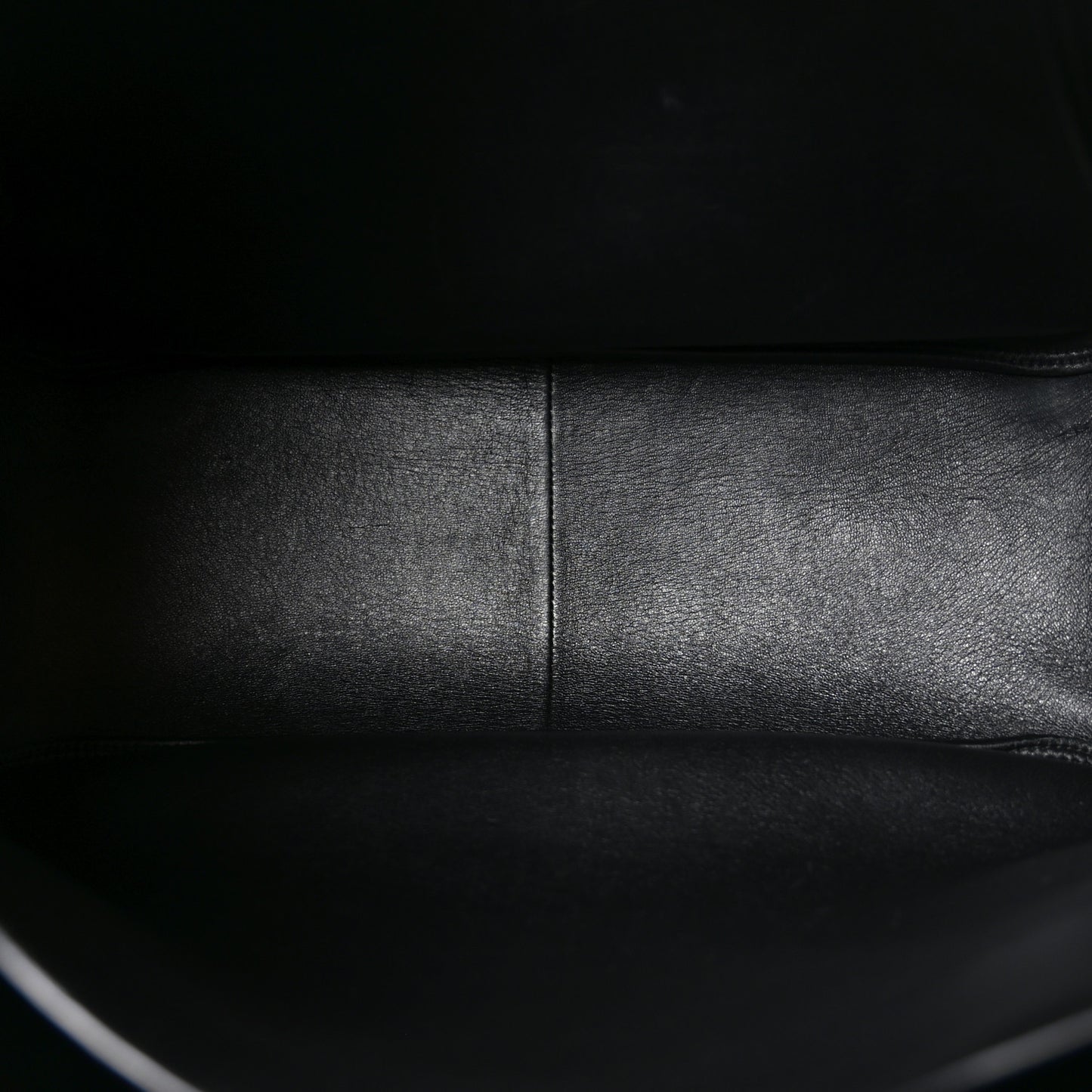 Vitello Daino Soft Large Dynamique Tote Black