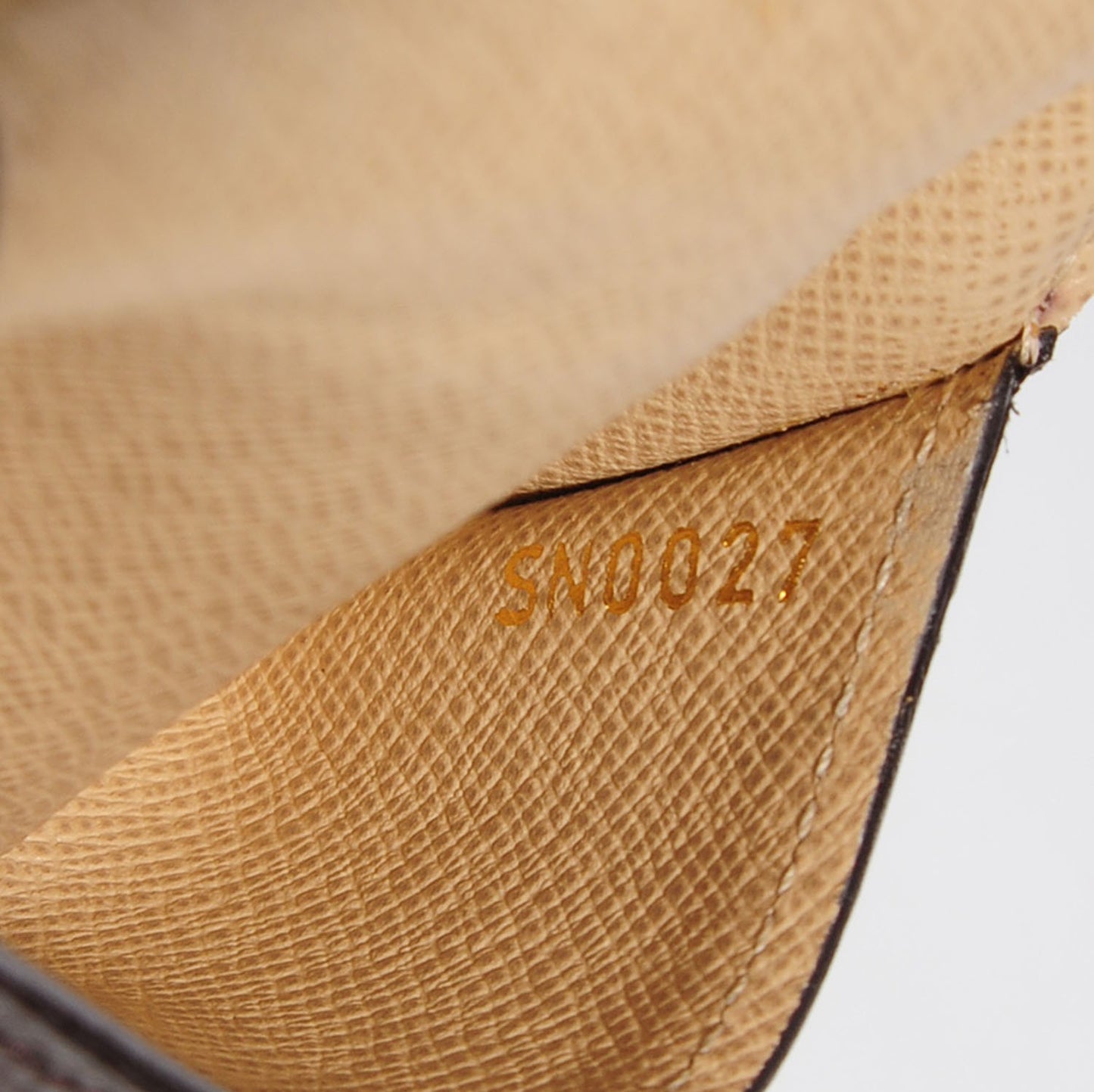 Monogram Dentelle Ludlow Wallet Gold