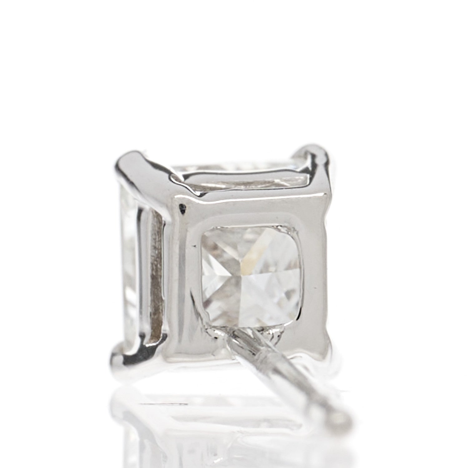 Parker & West by FASHIONPHILE Platinum Diamond .61ct Princess Cut Solitaire Earrings 5 of 6