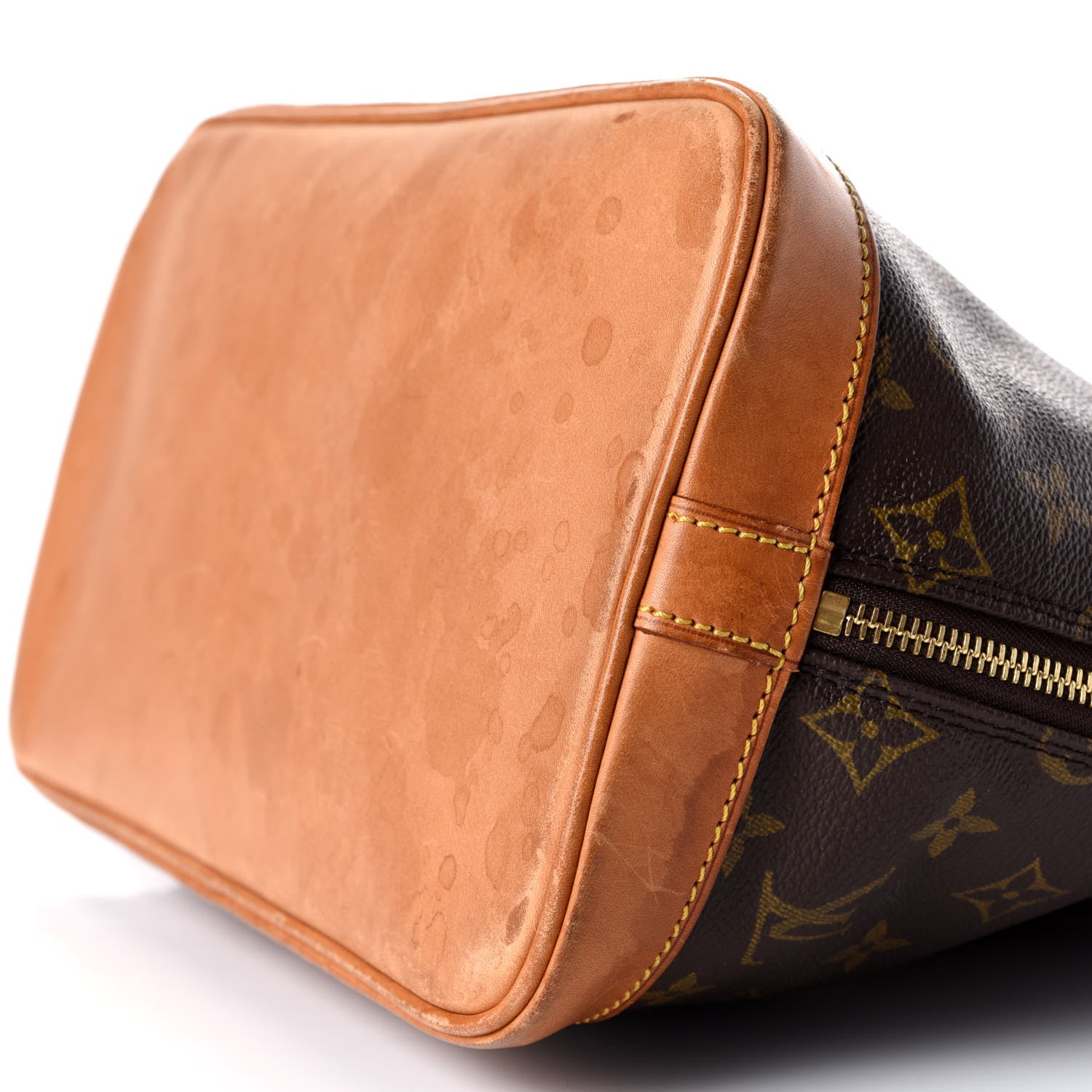 Louis Vuitton Monogram Alma PM 6 of 9