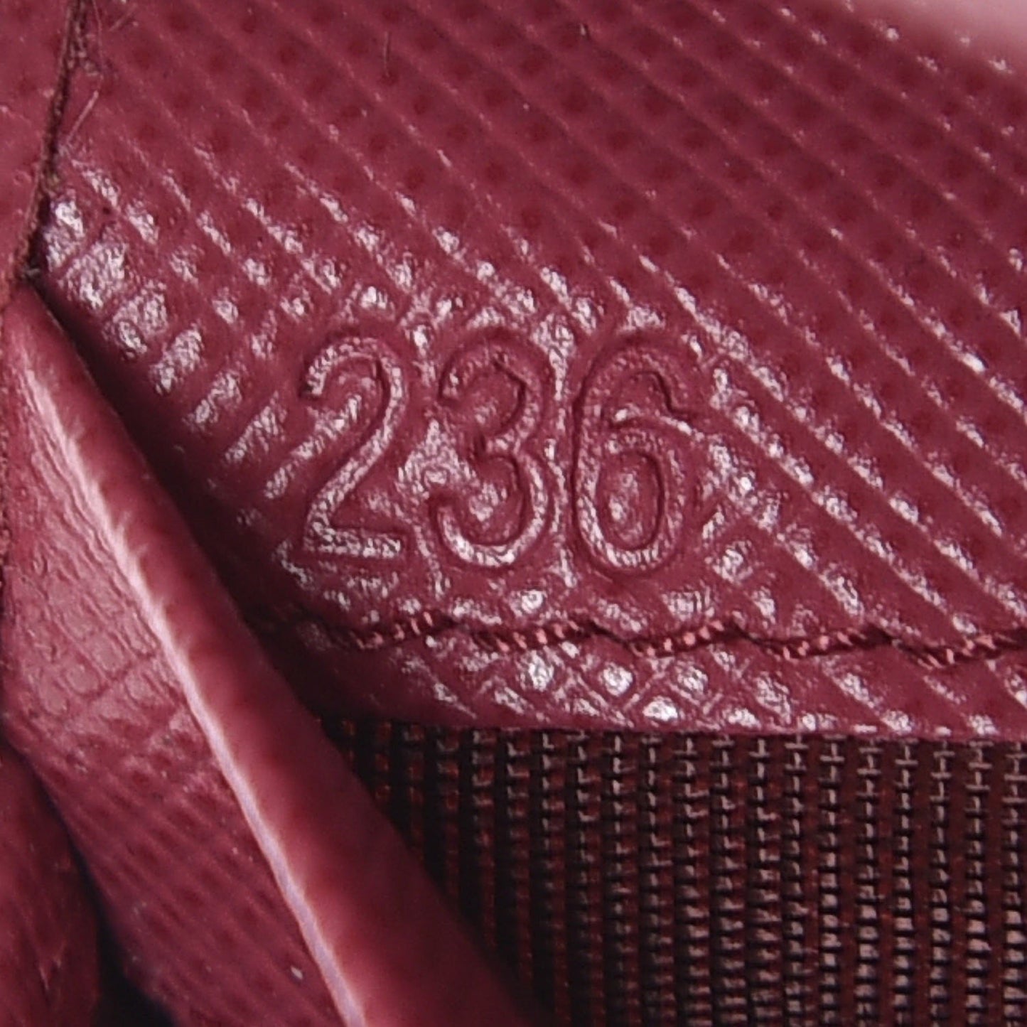 Saffiano Compact Wallet Bruyere