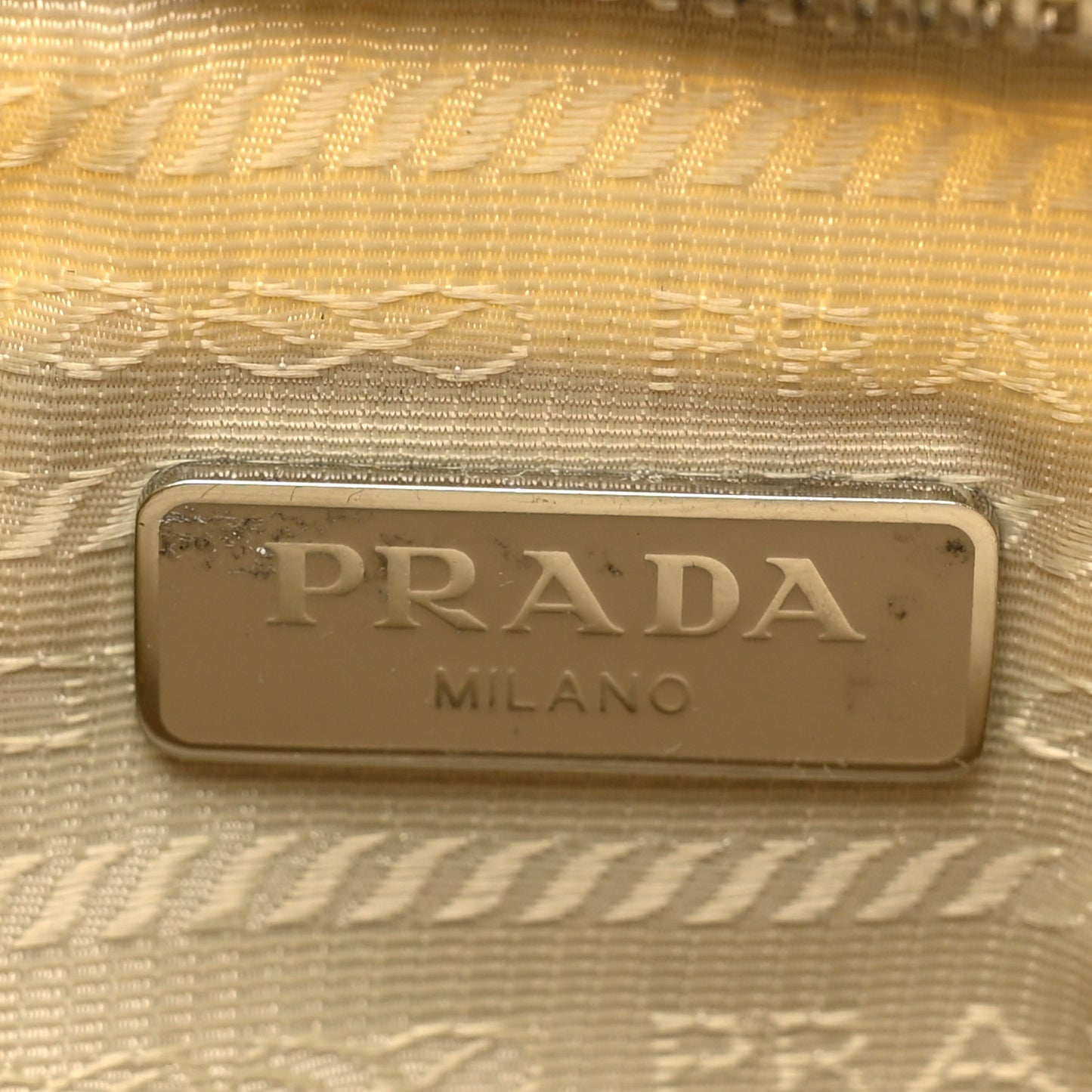 Nylon Saffiano Re-Edition 2005 Shoulder Bag Ananas