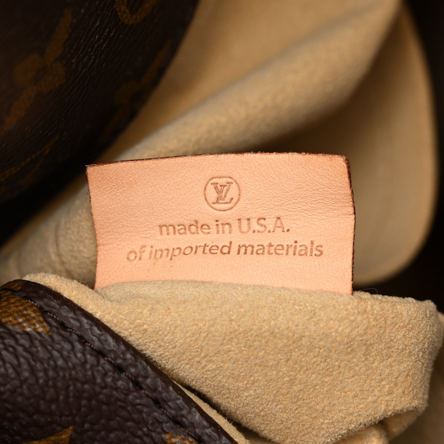 Louis Vuitton Monogram Artsy MM 7 of 21