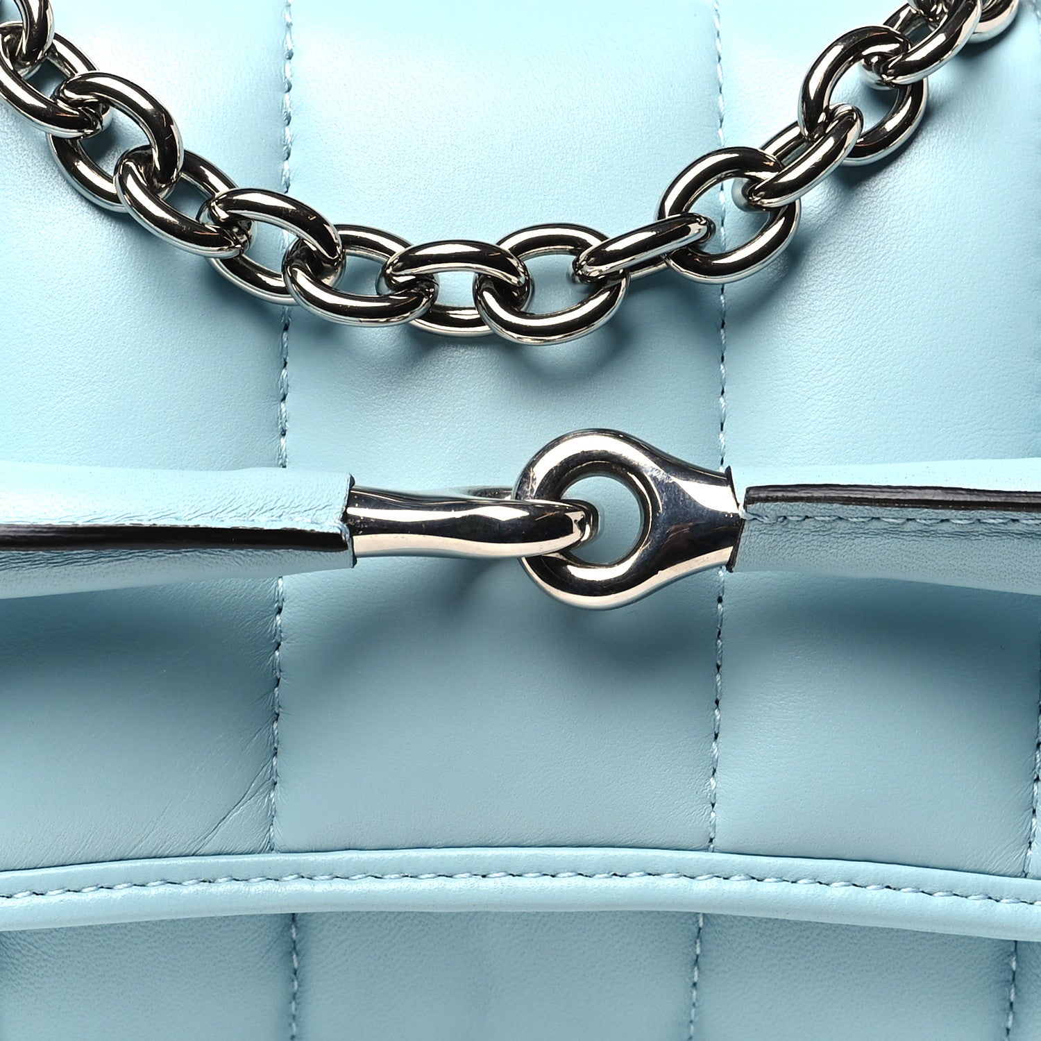 Gucci Nappa Vertical Matelasse Medium Maxi Horsebit Chain Shoulder Bag Crystal Snow 8 of 10