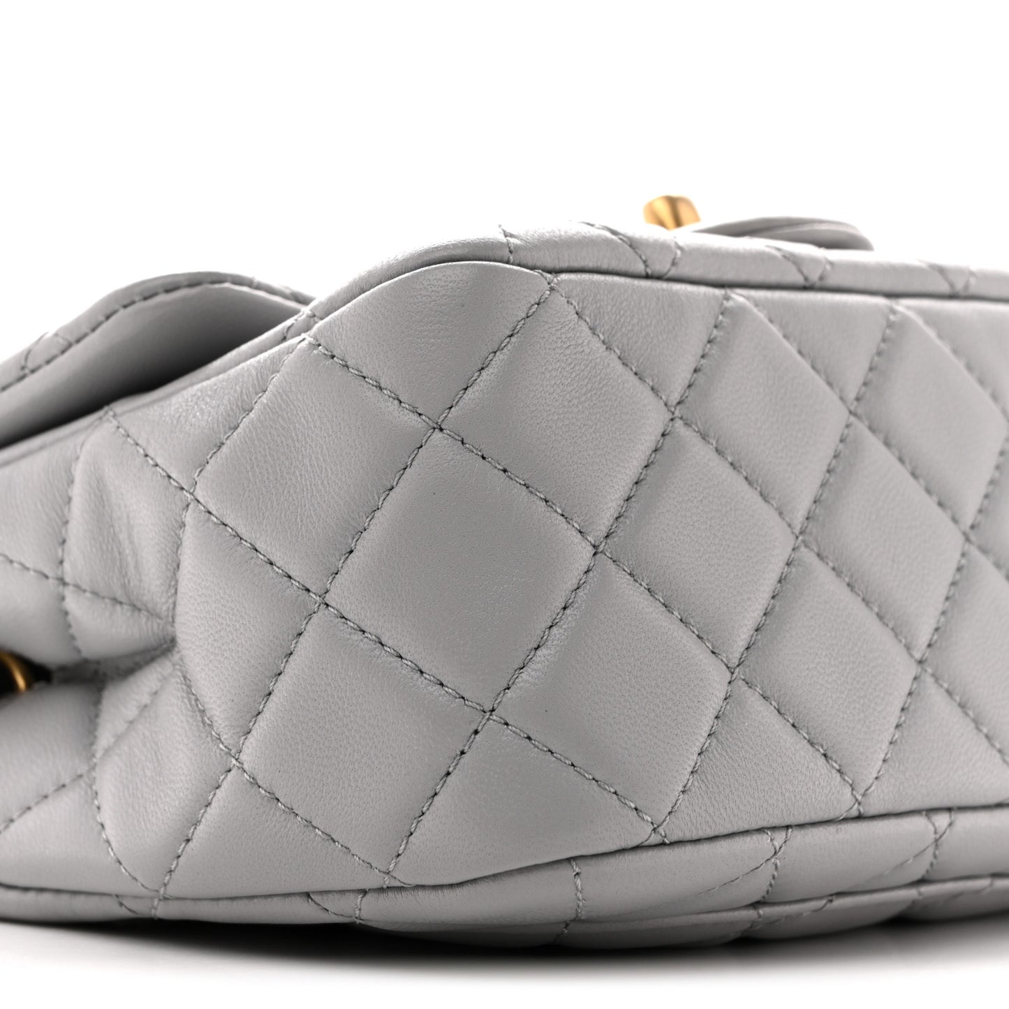 Lambskin Quilted Mini Pearl Crush Flap Light Grey
