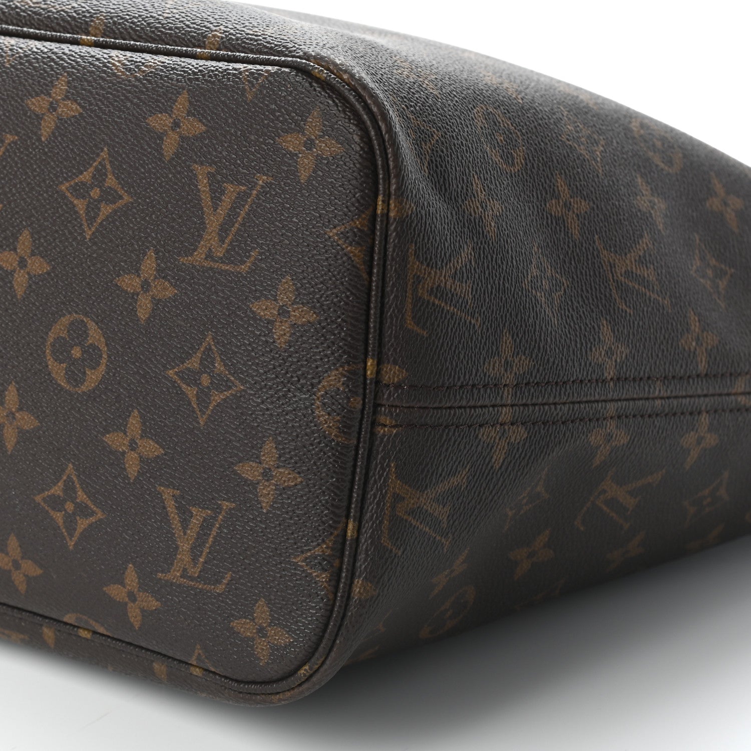 Louis Vuitton Monogram Neverfull MM 9 of 10