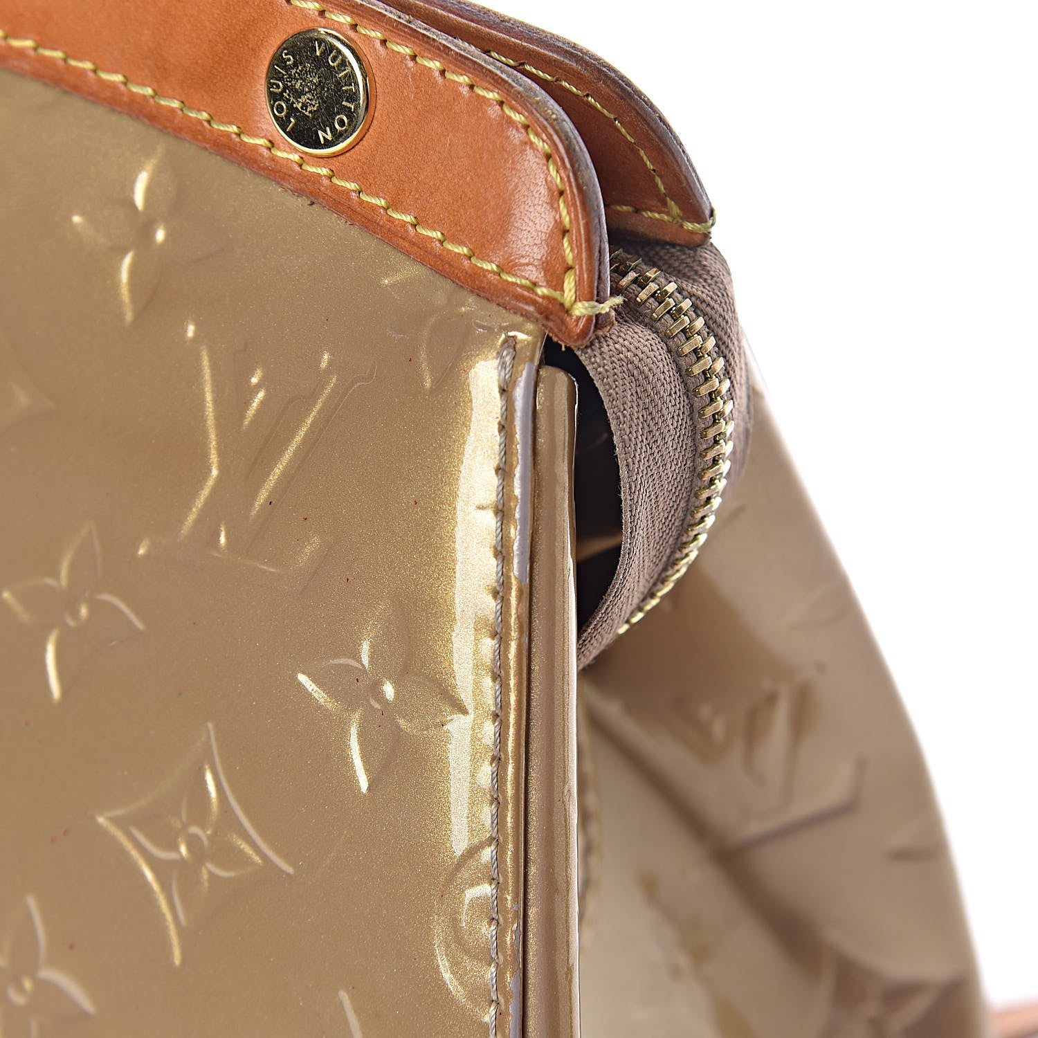 Louis Vuitton Vernis Brea MM Beige Poudre 9 of 14