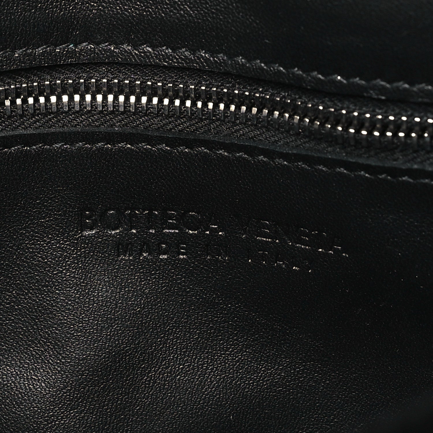 Bottega Veneta Lambskin Maxi Intrecciato Cassette Crossbody Bag Black 6 of 10