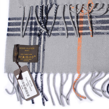 Louis Vuitton Wool Plaid Masai Tartan Shawl Gris 5 of 5
