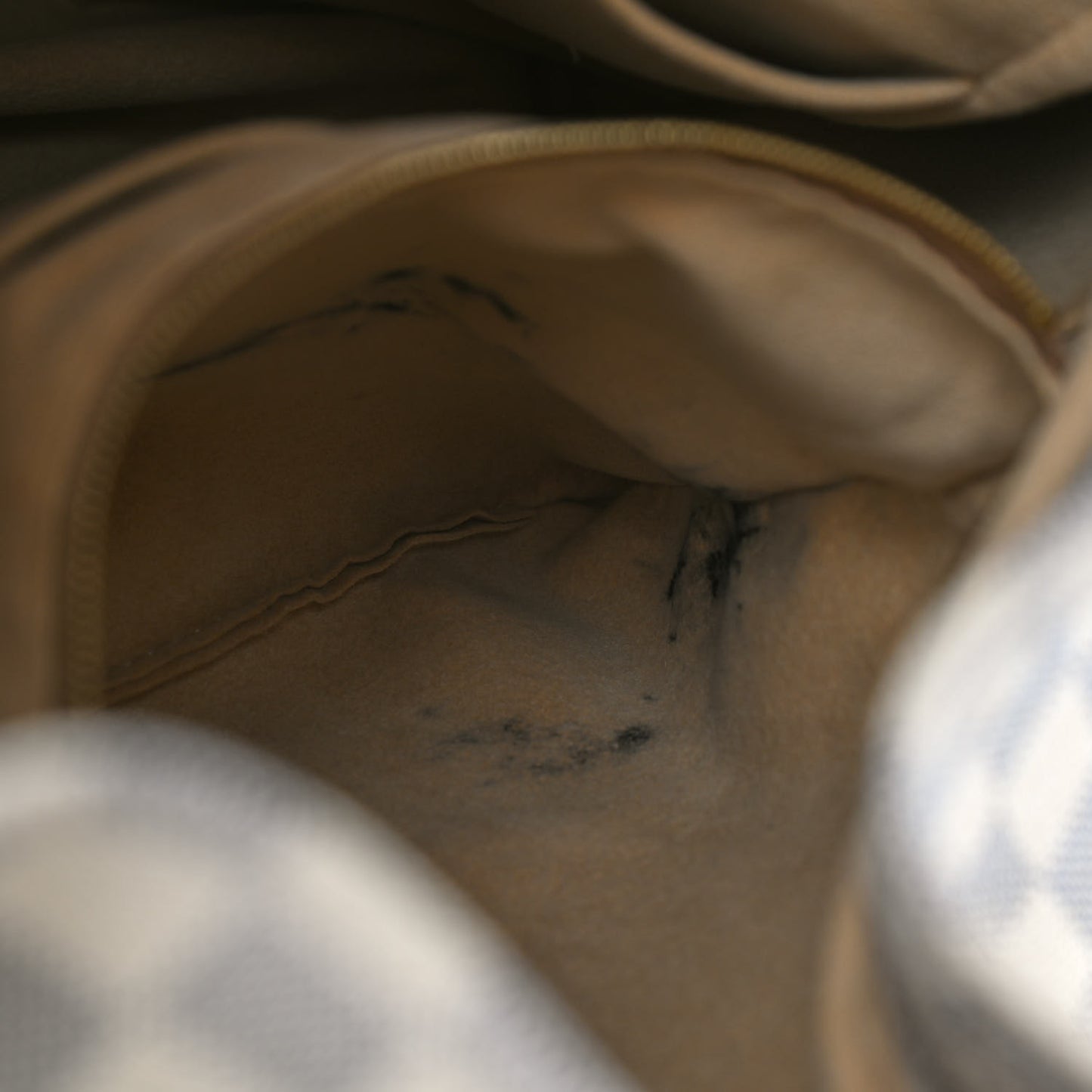 Damier Azur Artsy MM